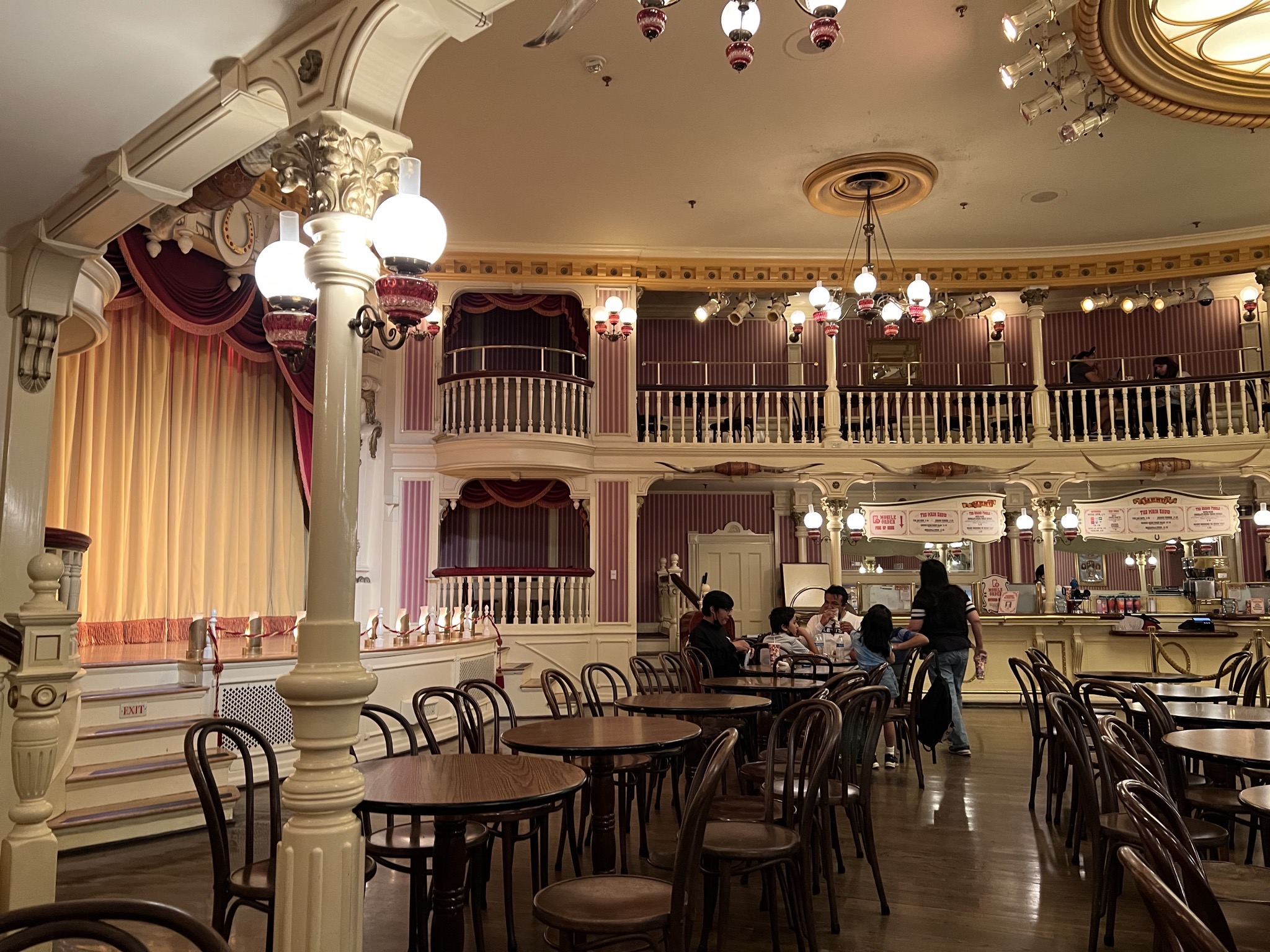 The Golden Horseshoe