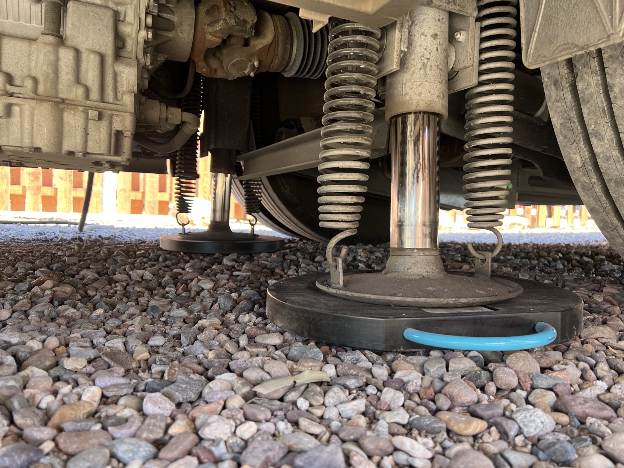 Putting down jacks
