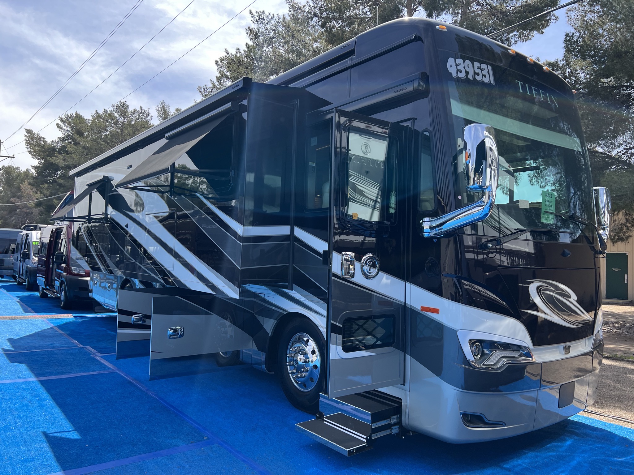 Tiffin Allegro Bus 35CP