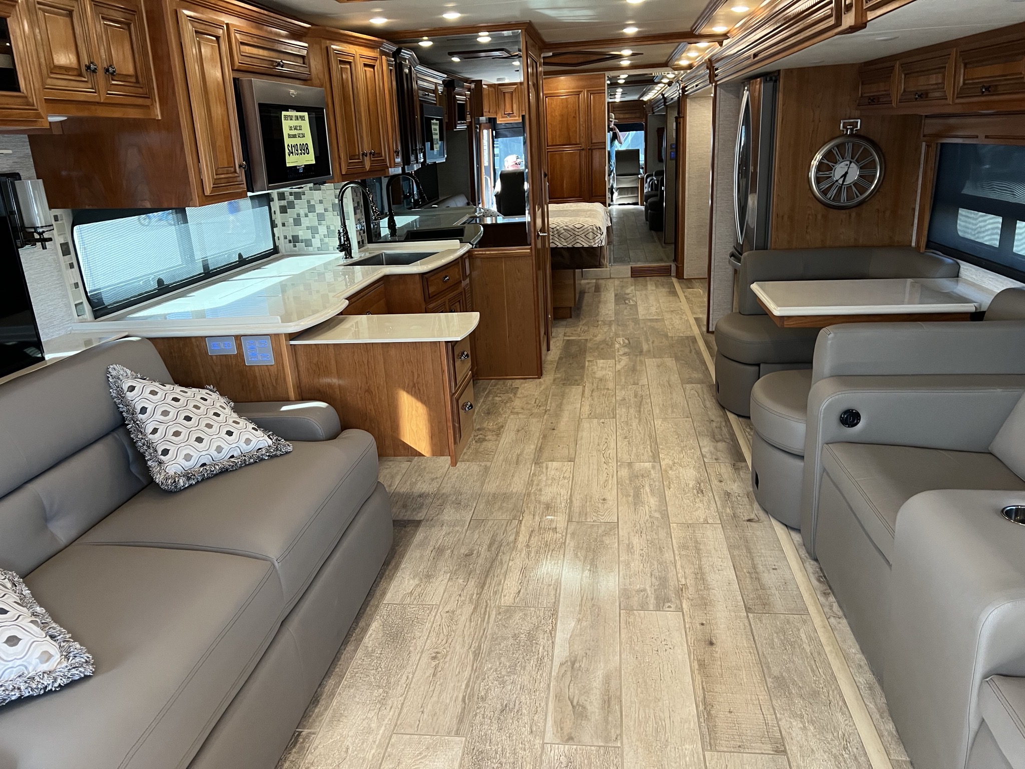 Newmar Dutch Star
