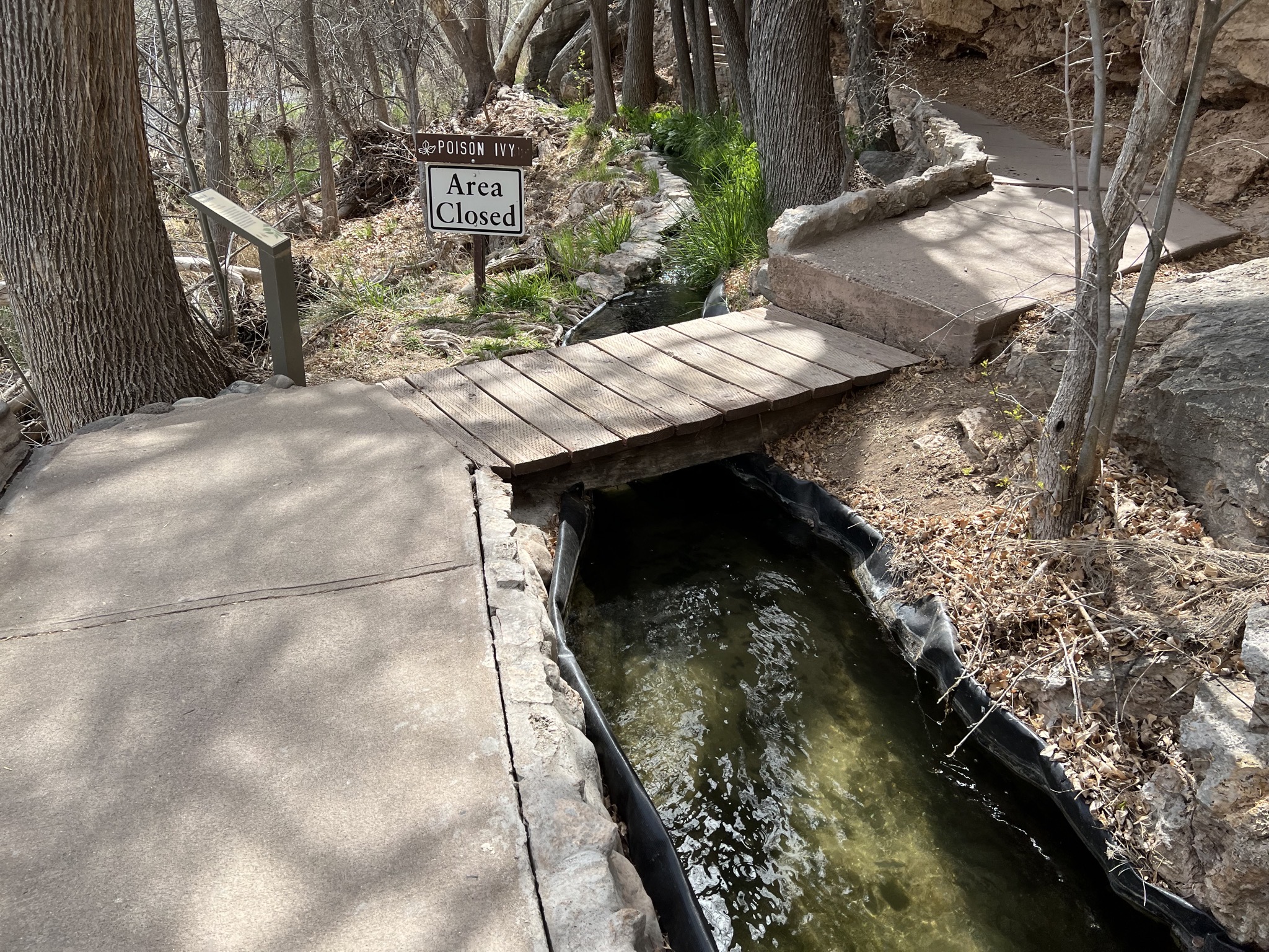 Outlet stream