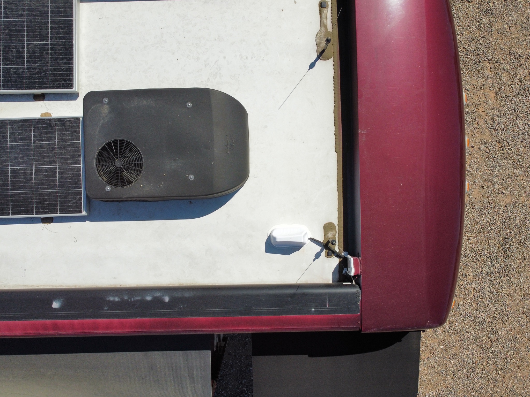 Roof antenna