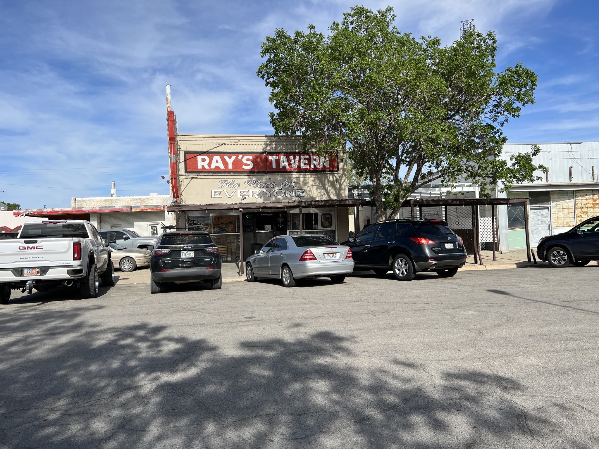 Ray's Tavern