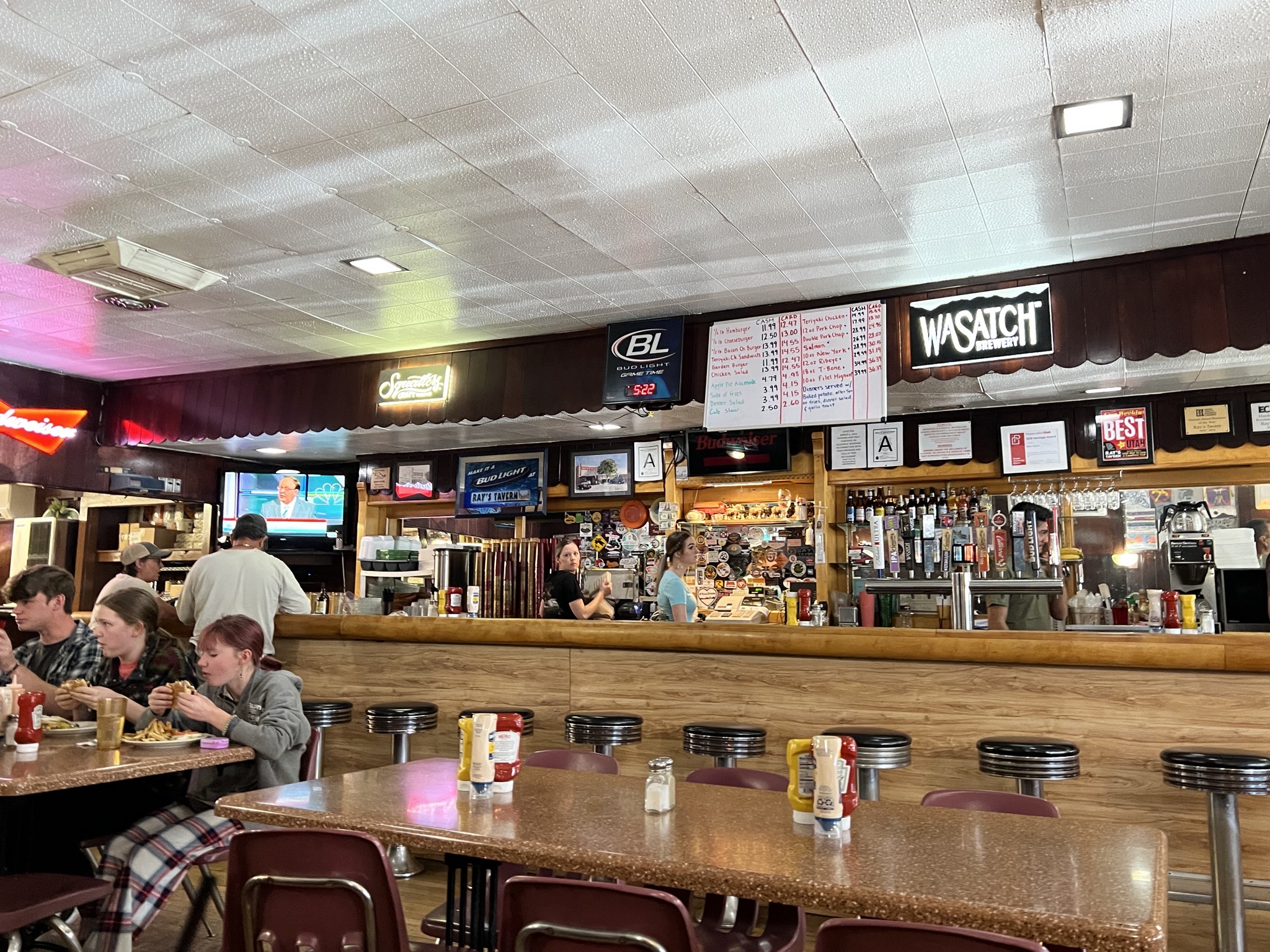 Ray's Tavern
