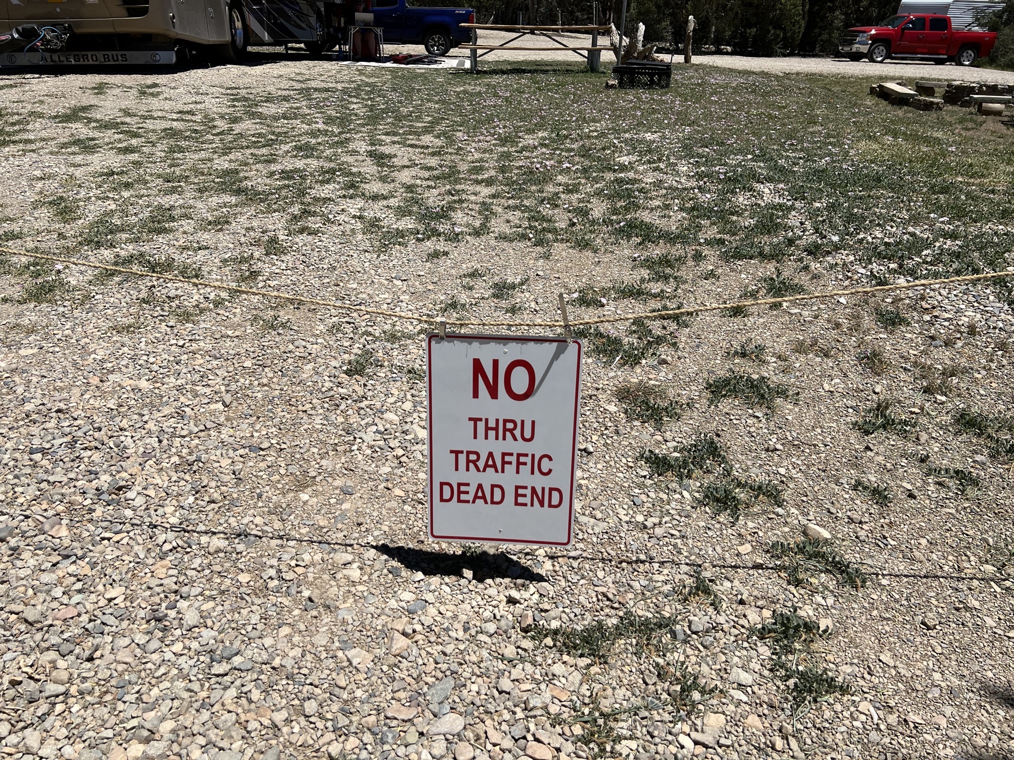 No through traffic