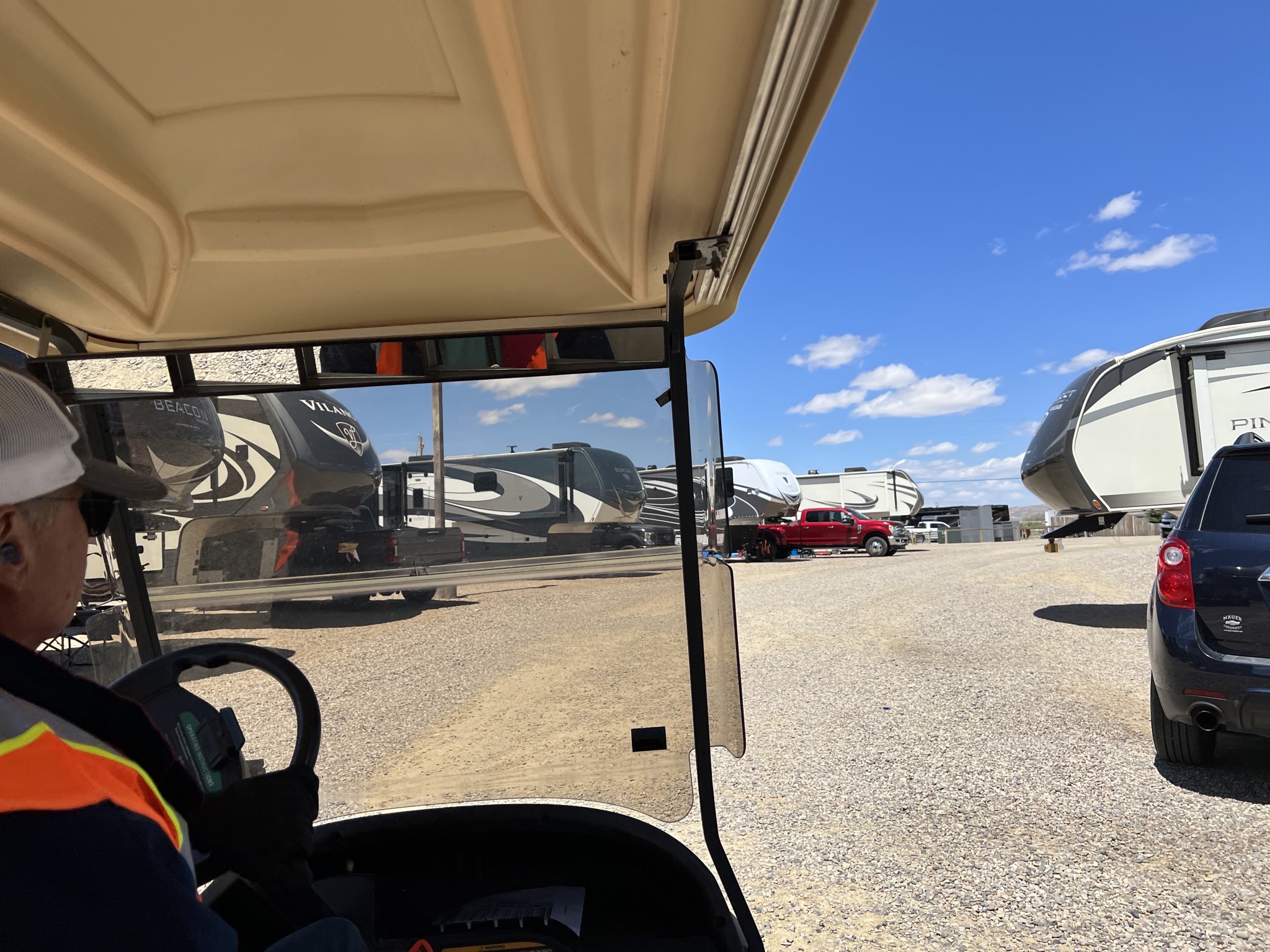Shuttle cart