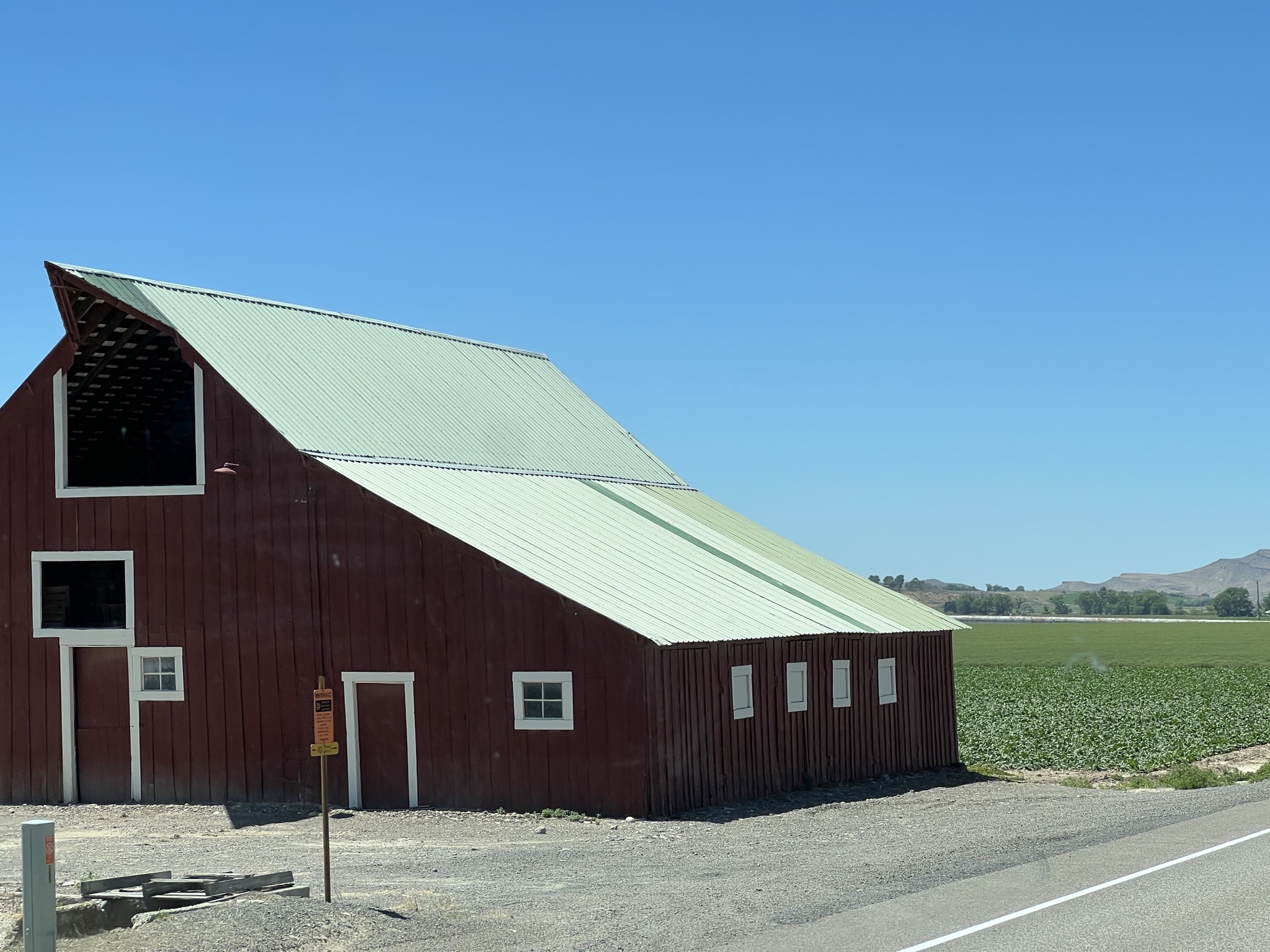 Barn