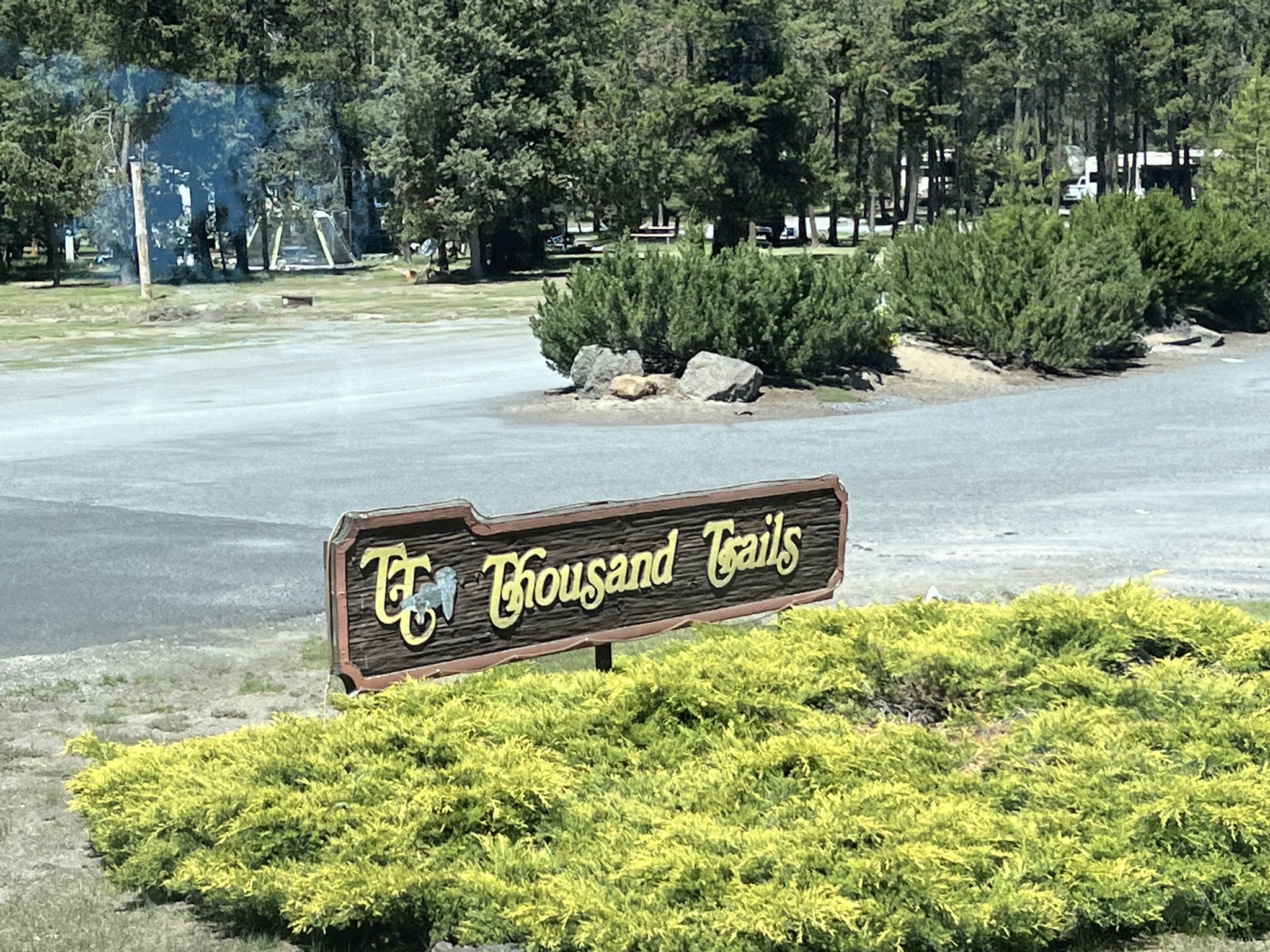 Thousand Trails entrance