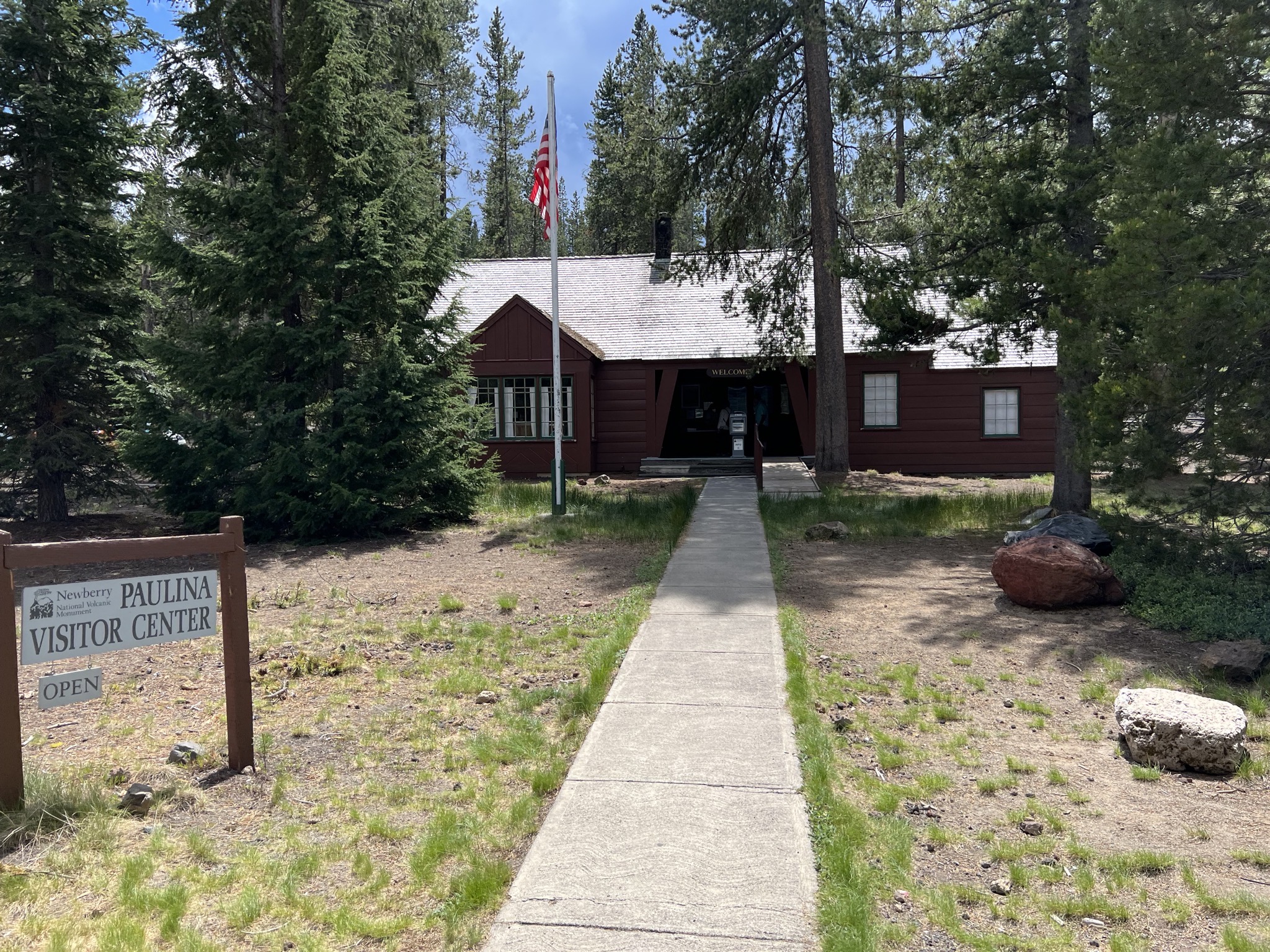 Paulina visitor center