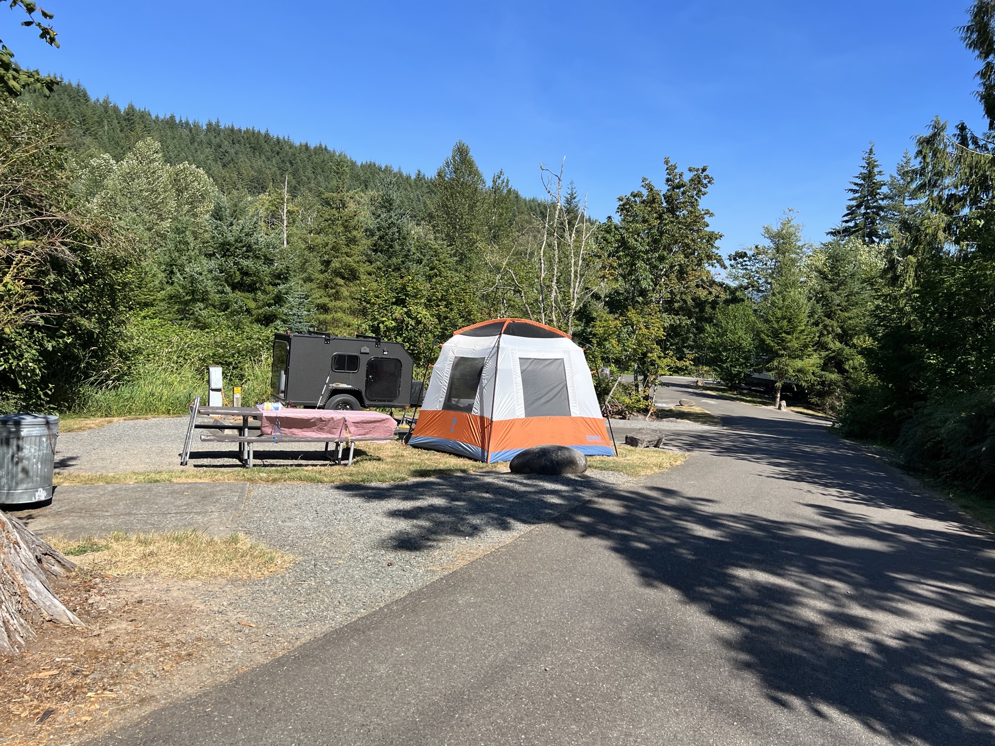 Tiny trailer and tent