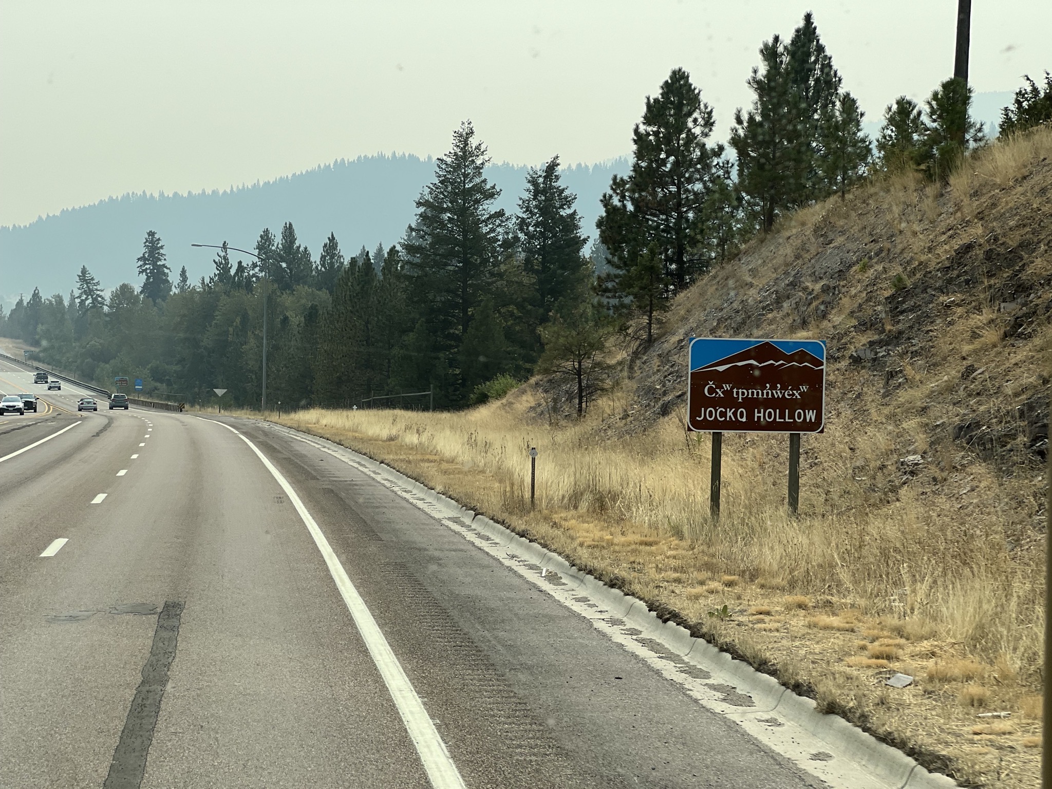 Flathead signs