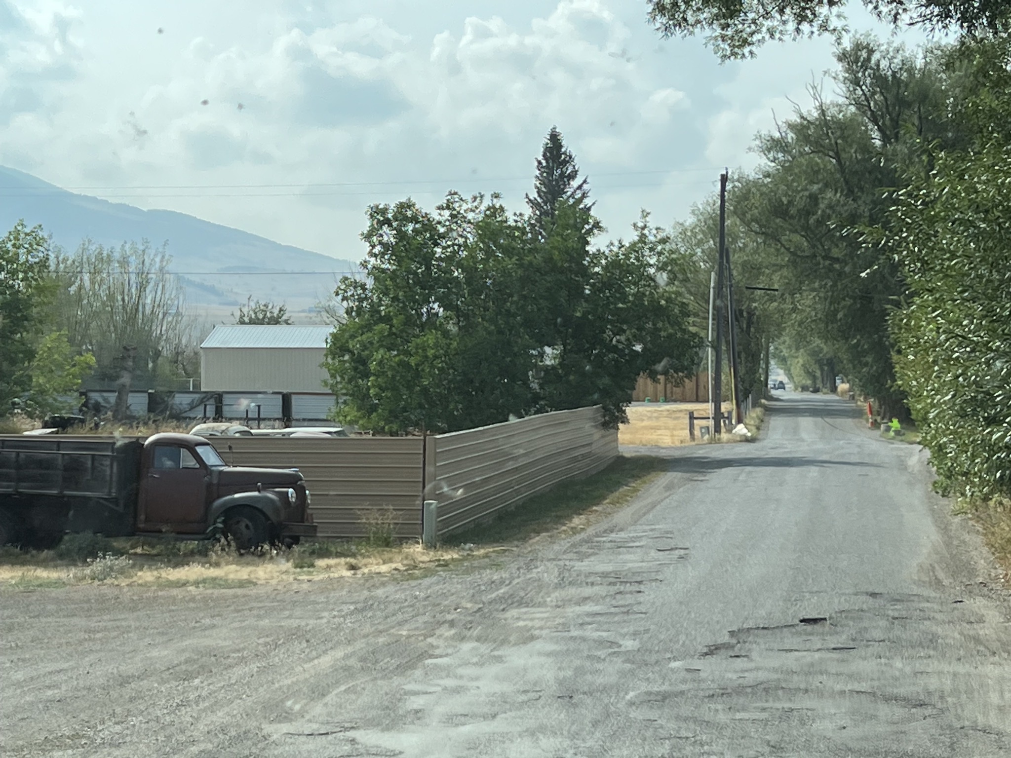 Narrow road