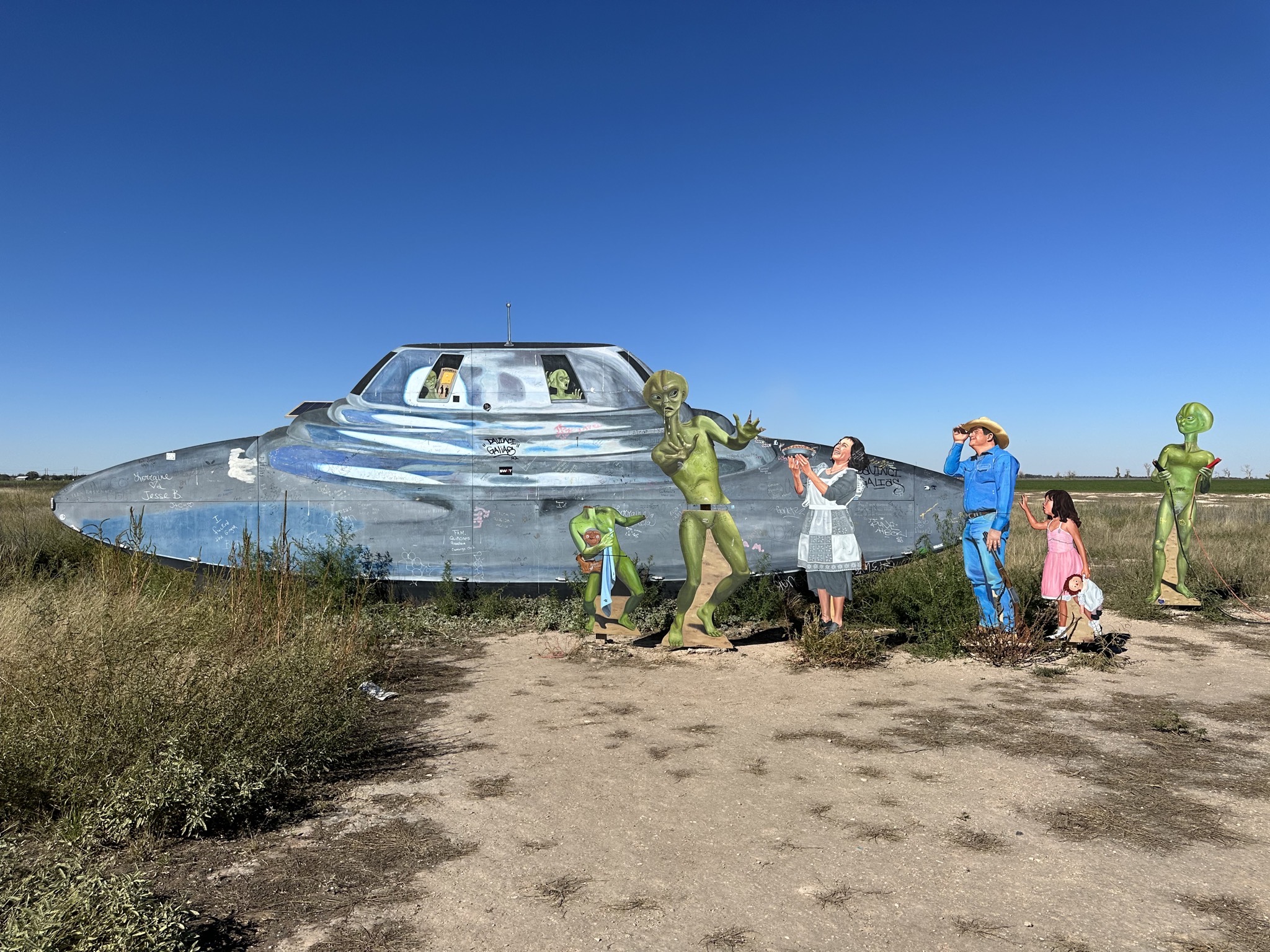 UFO welcome to Roswell sign