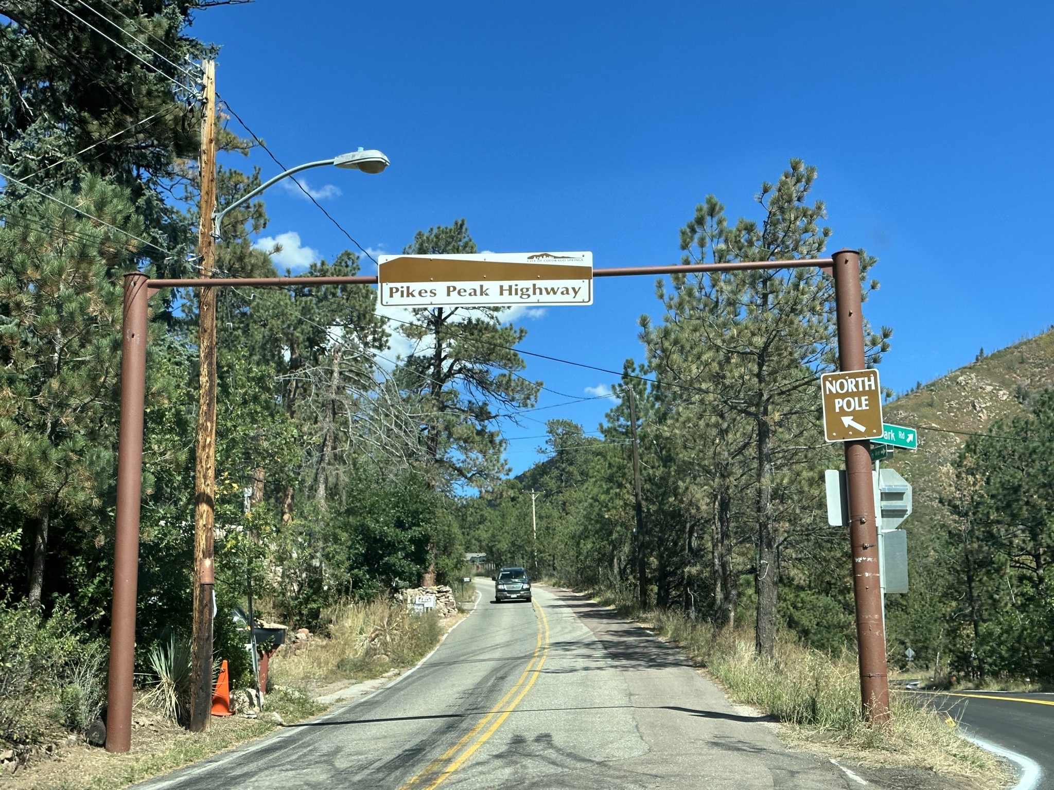 Pikes Peak Highway entrance