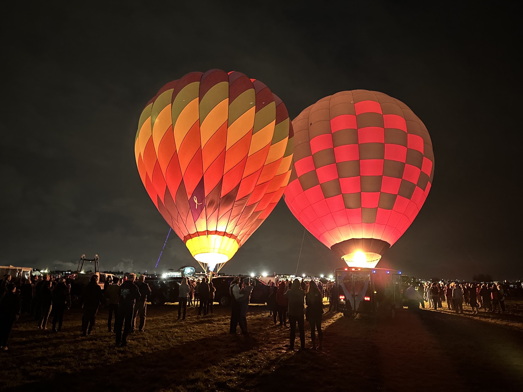 Balloon glows