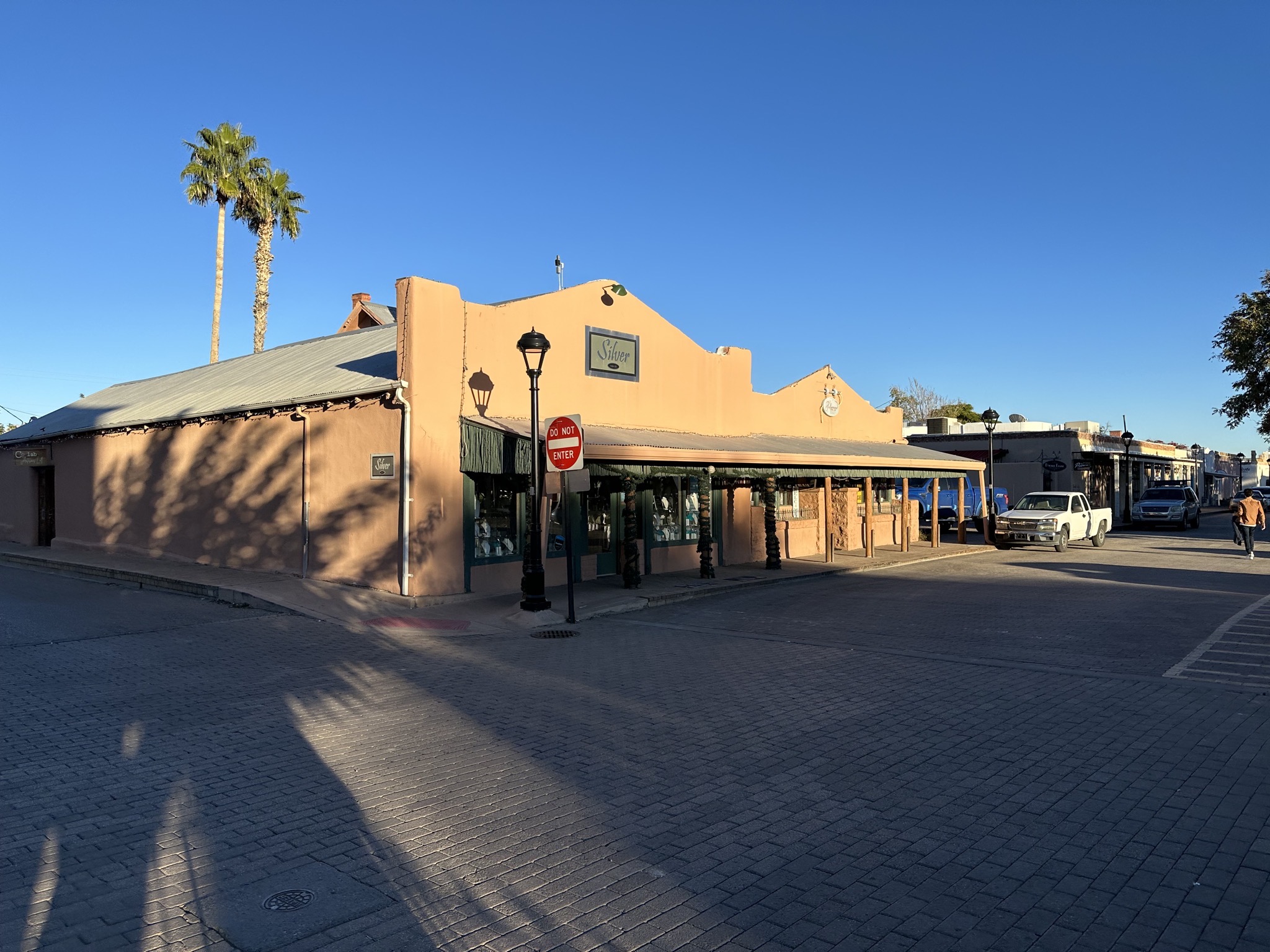 Mesilla, Las Cruces