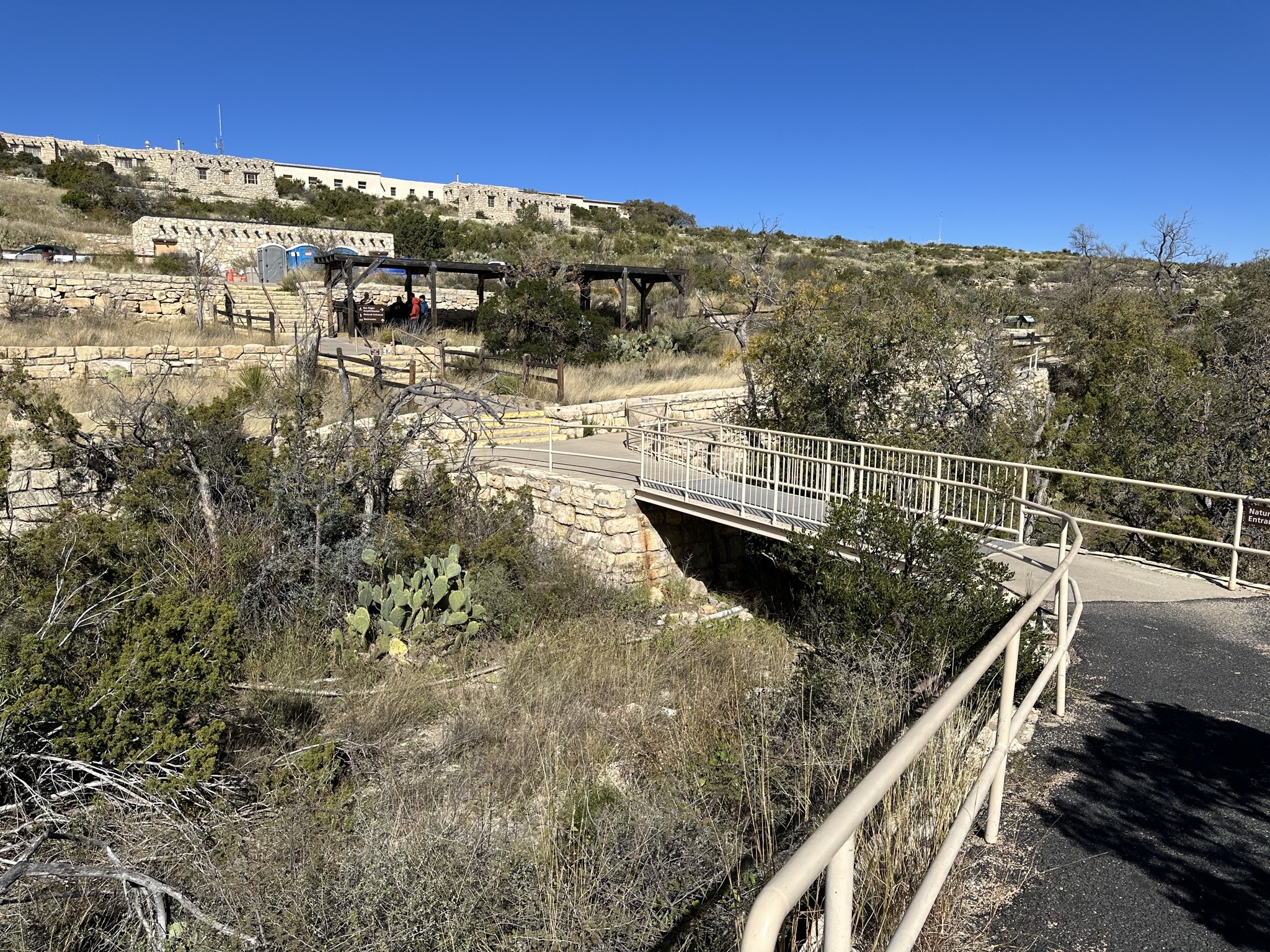 Path to natural entrance