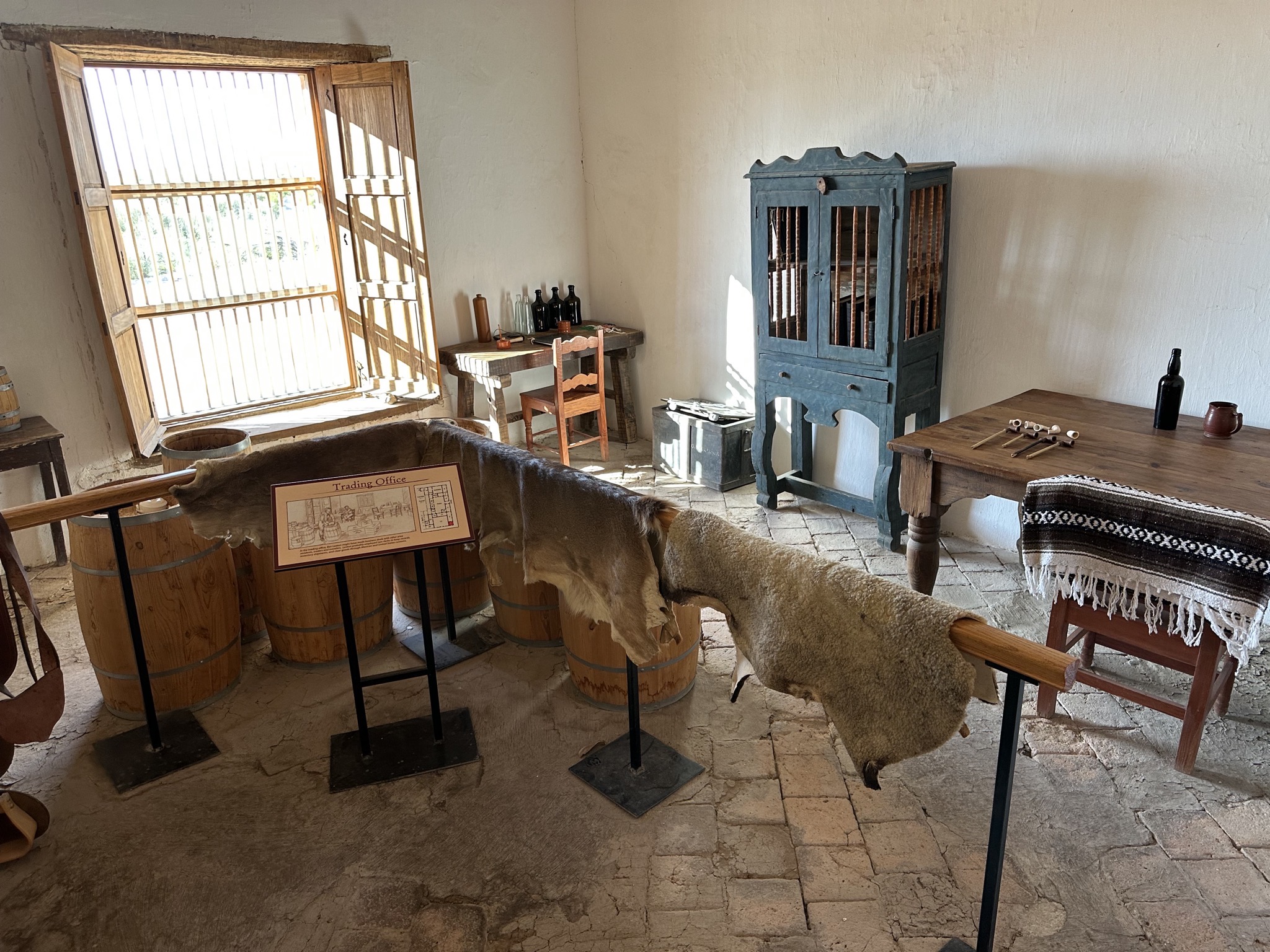Trading office