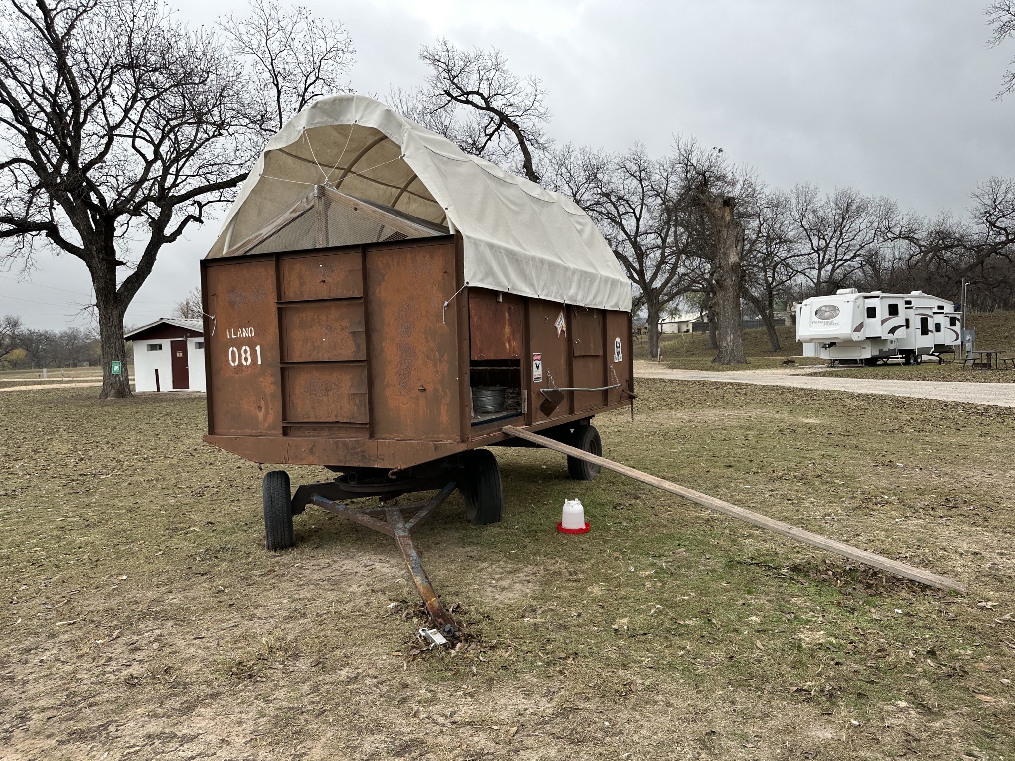 Mobile chicken coop