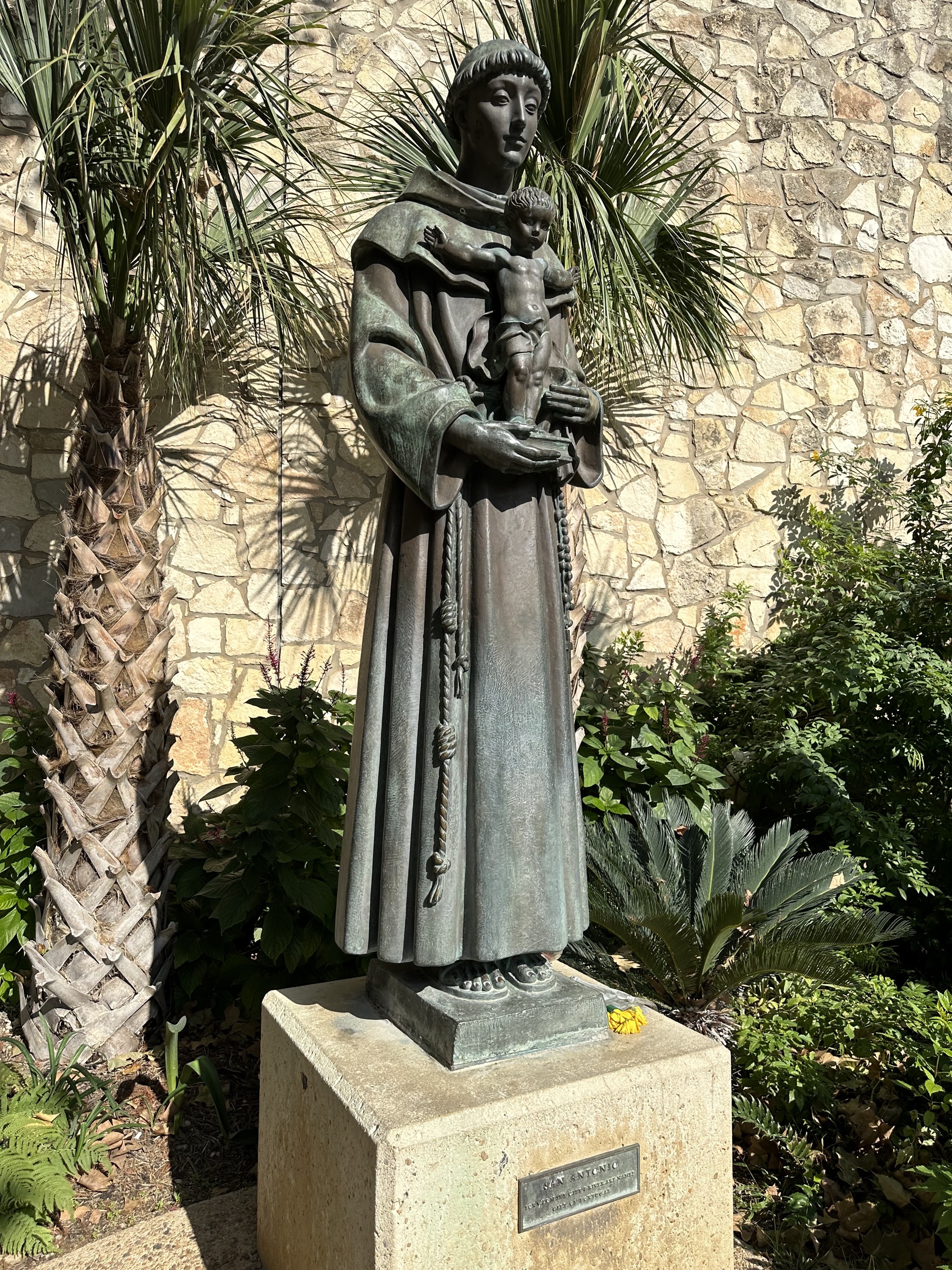 Statue