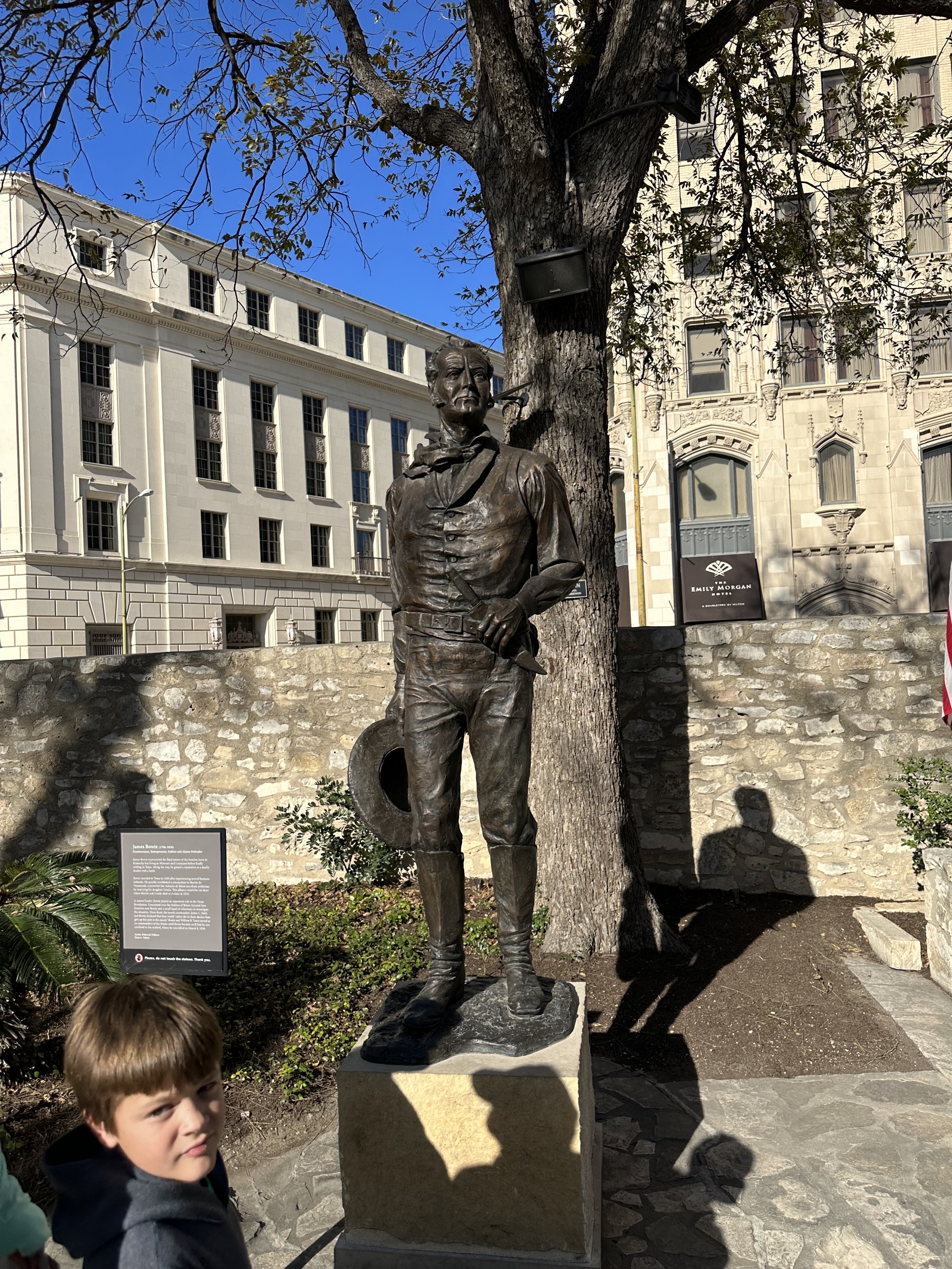 Statue