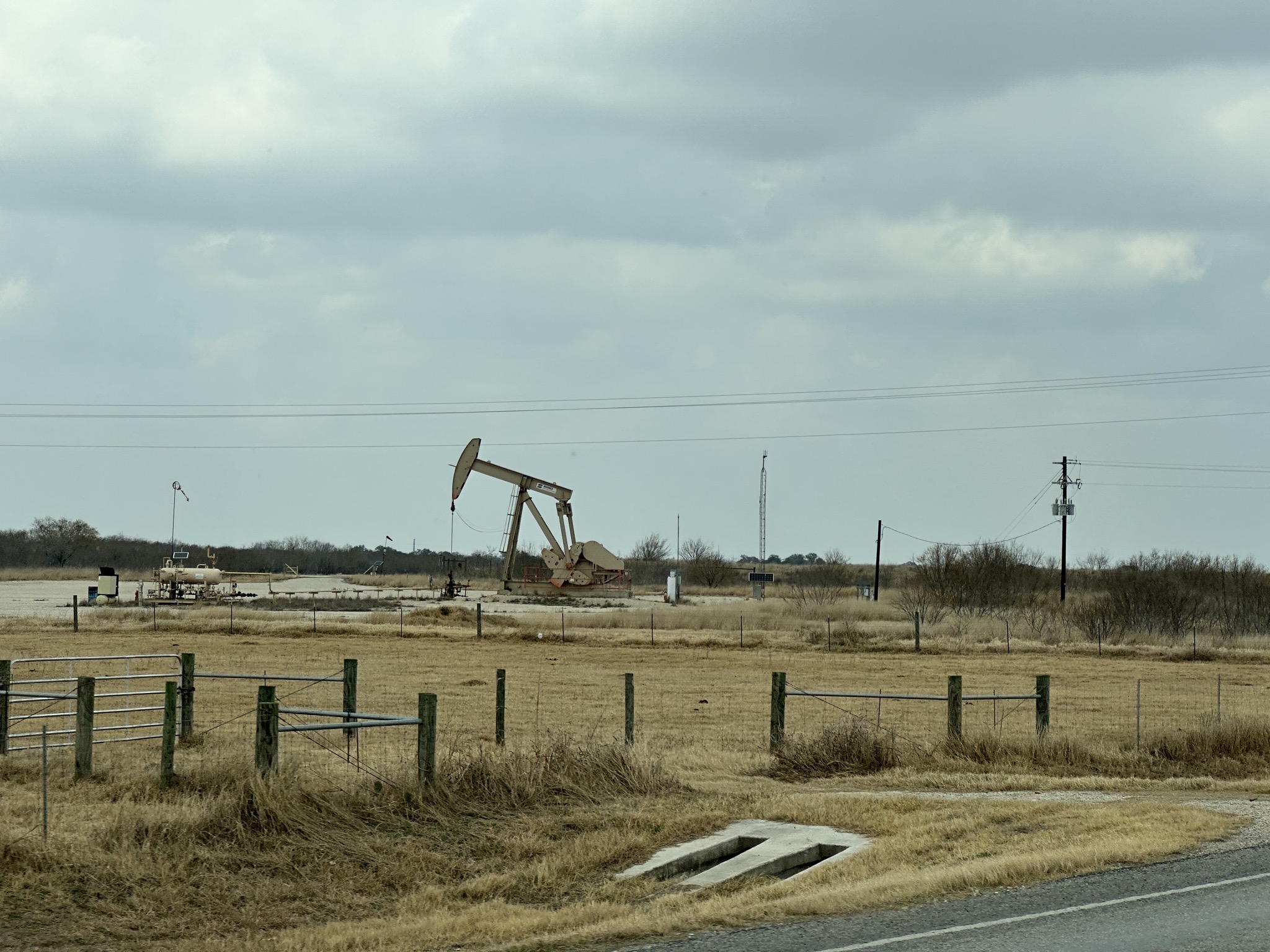 Pump jack