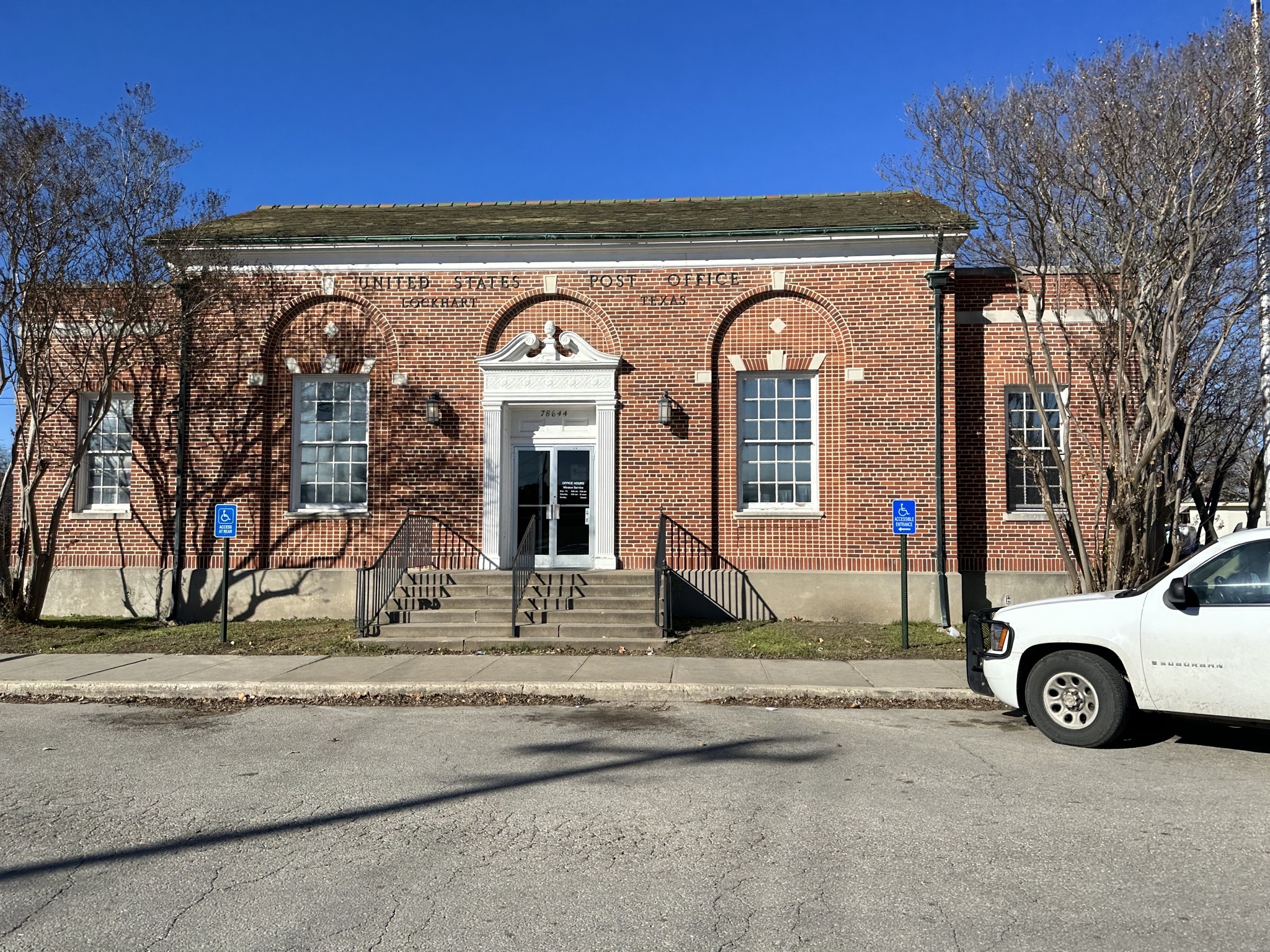 Lockhart Post Office
