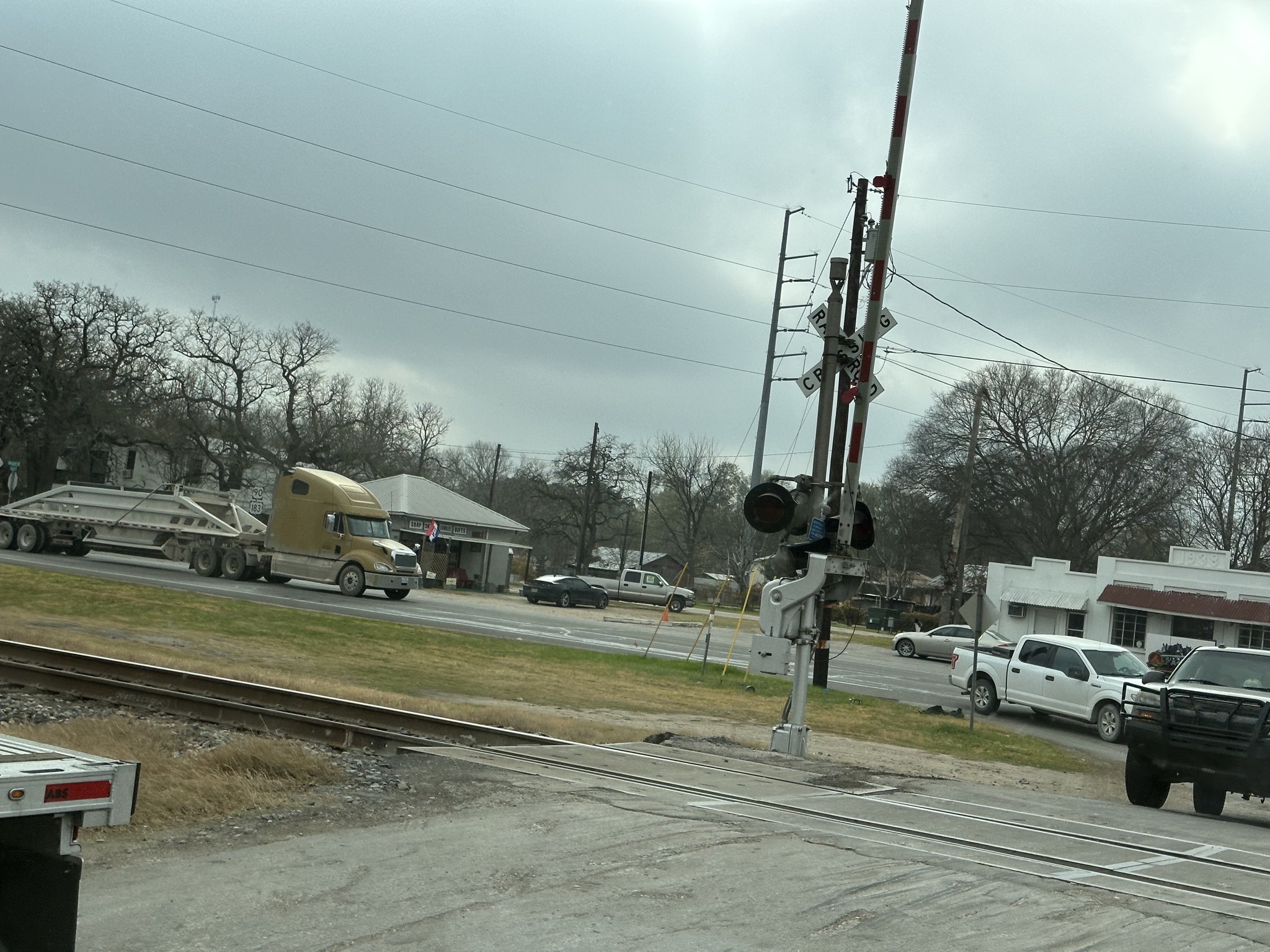 Rail crossing