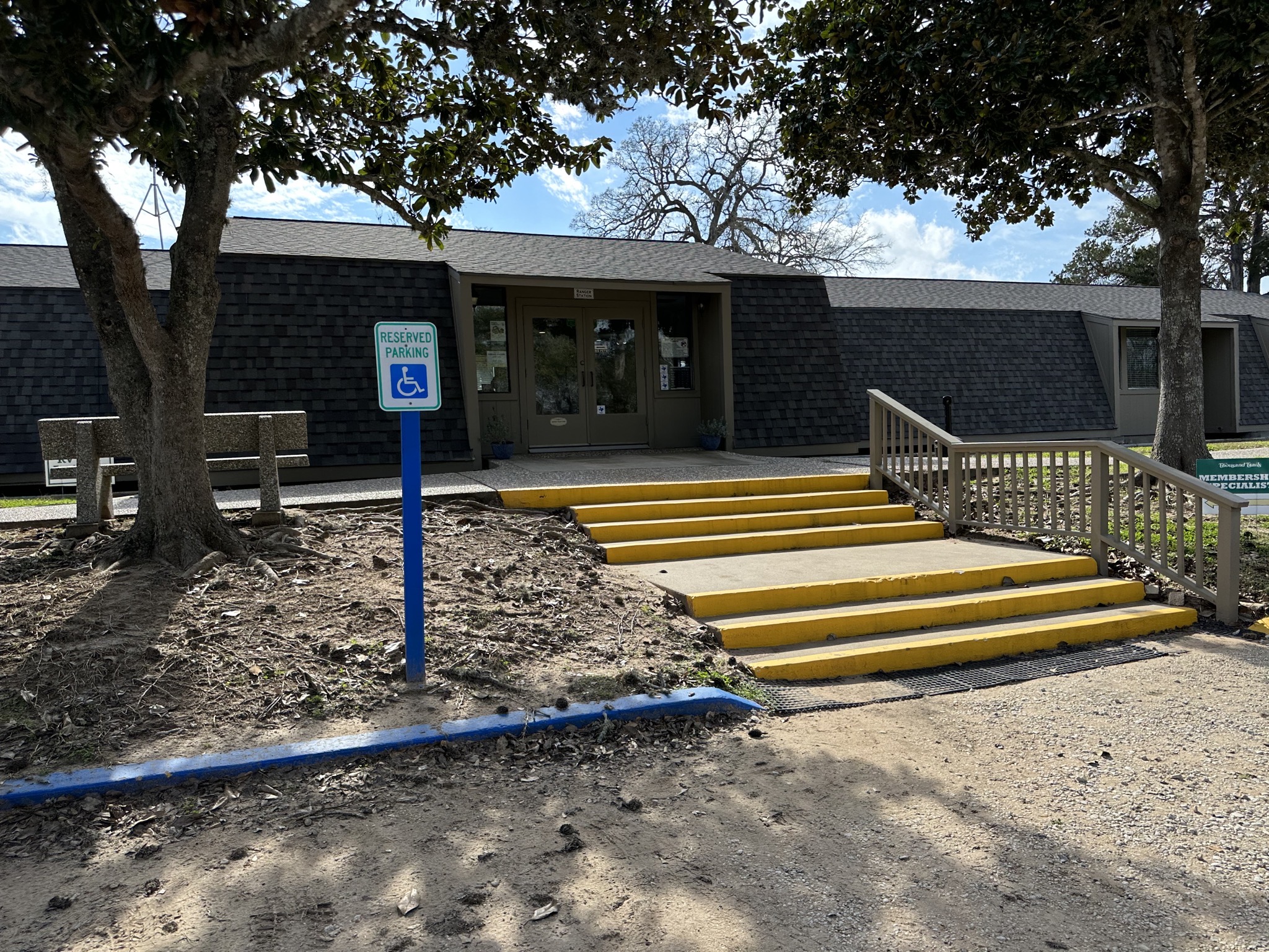 Welcome center
