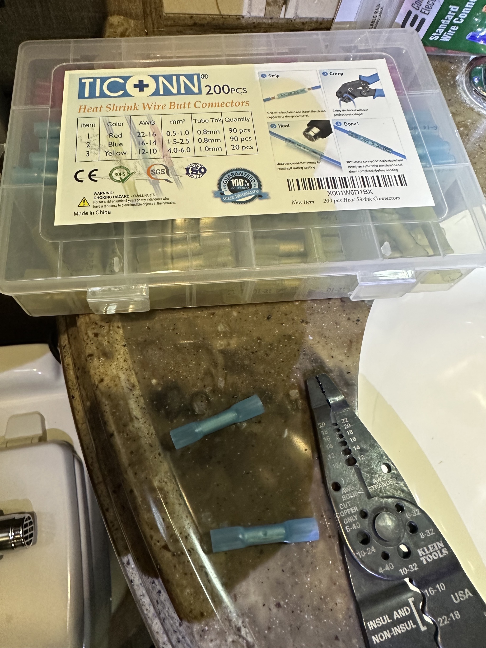 Heat shrink wire connectors