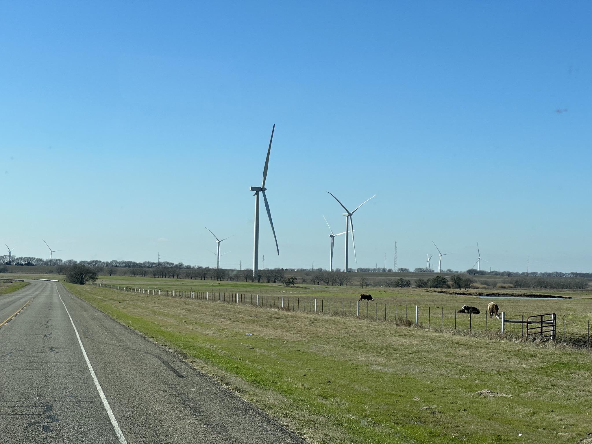 Short wind turbines
