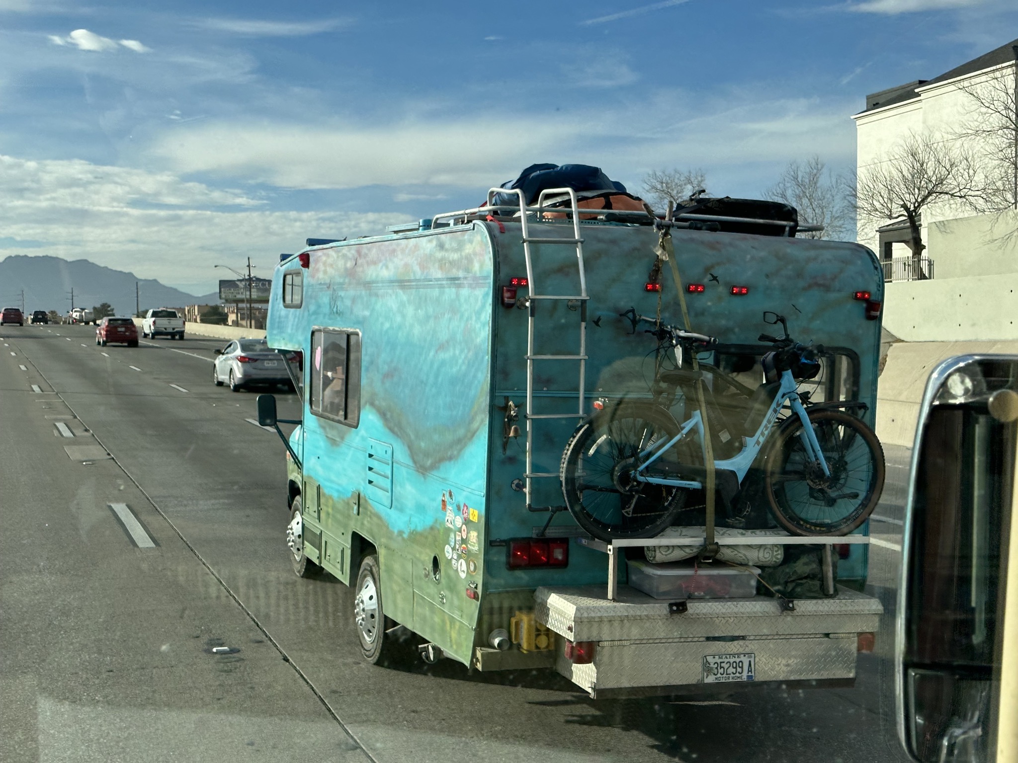 Interesting RV paintjob