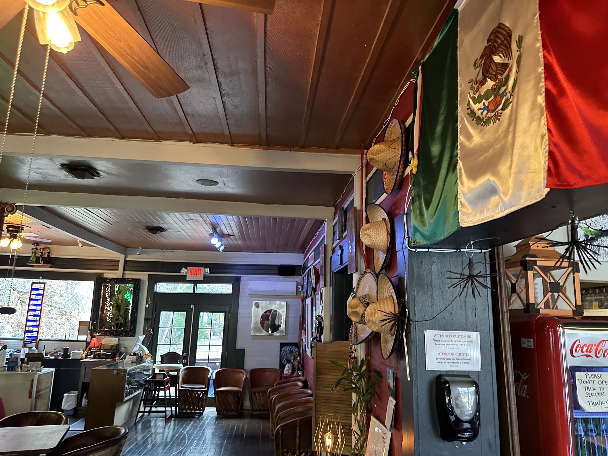 Contessa's Cantina