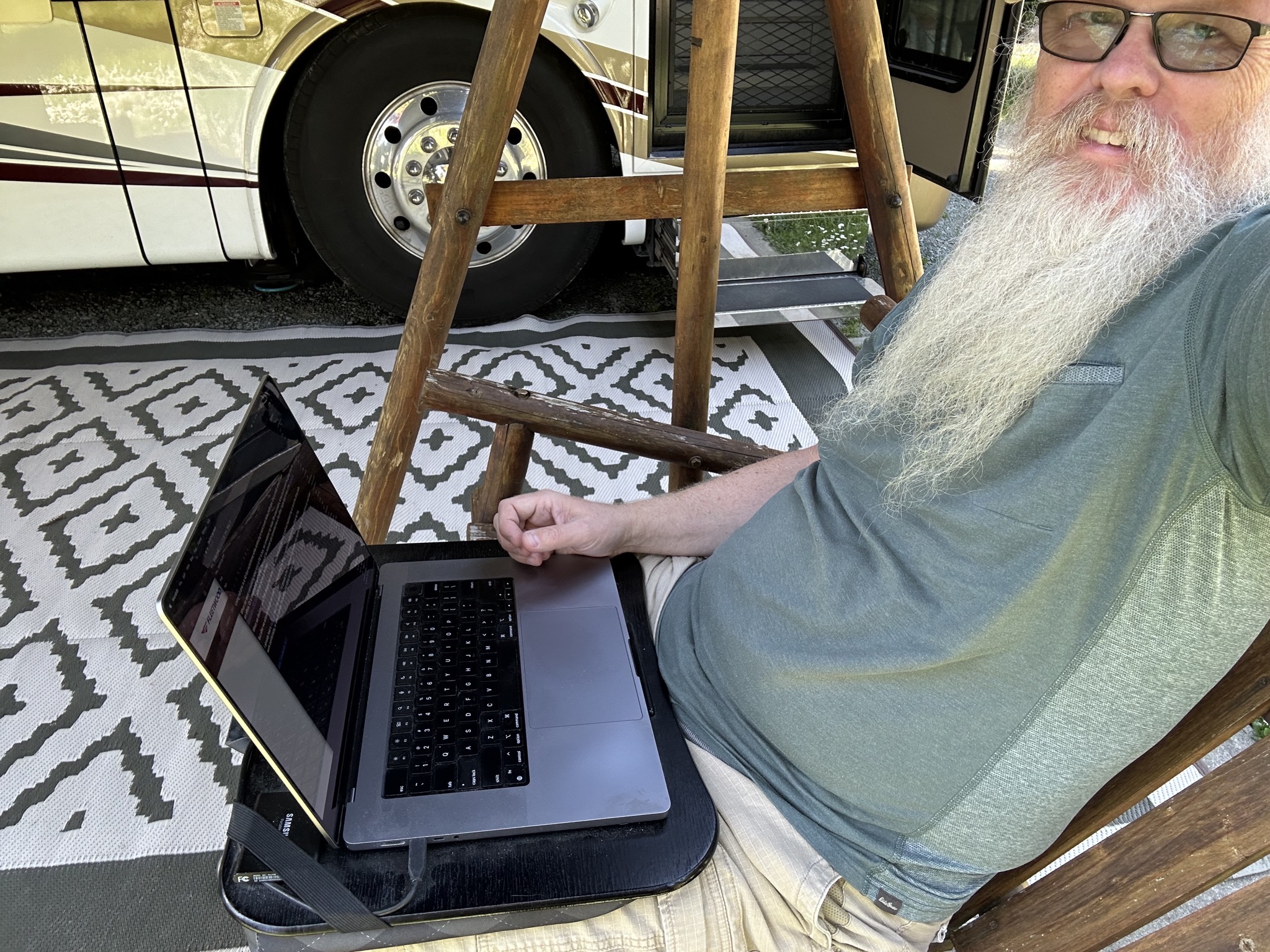 David and lap desk