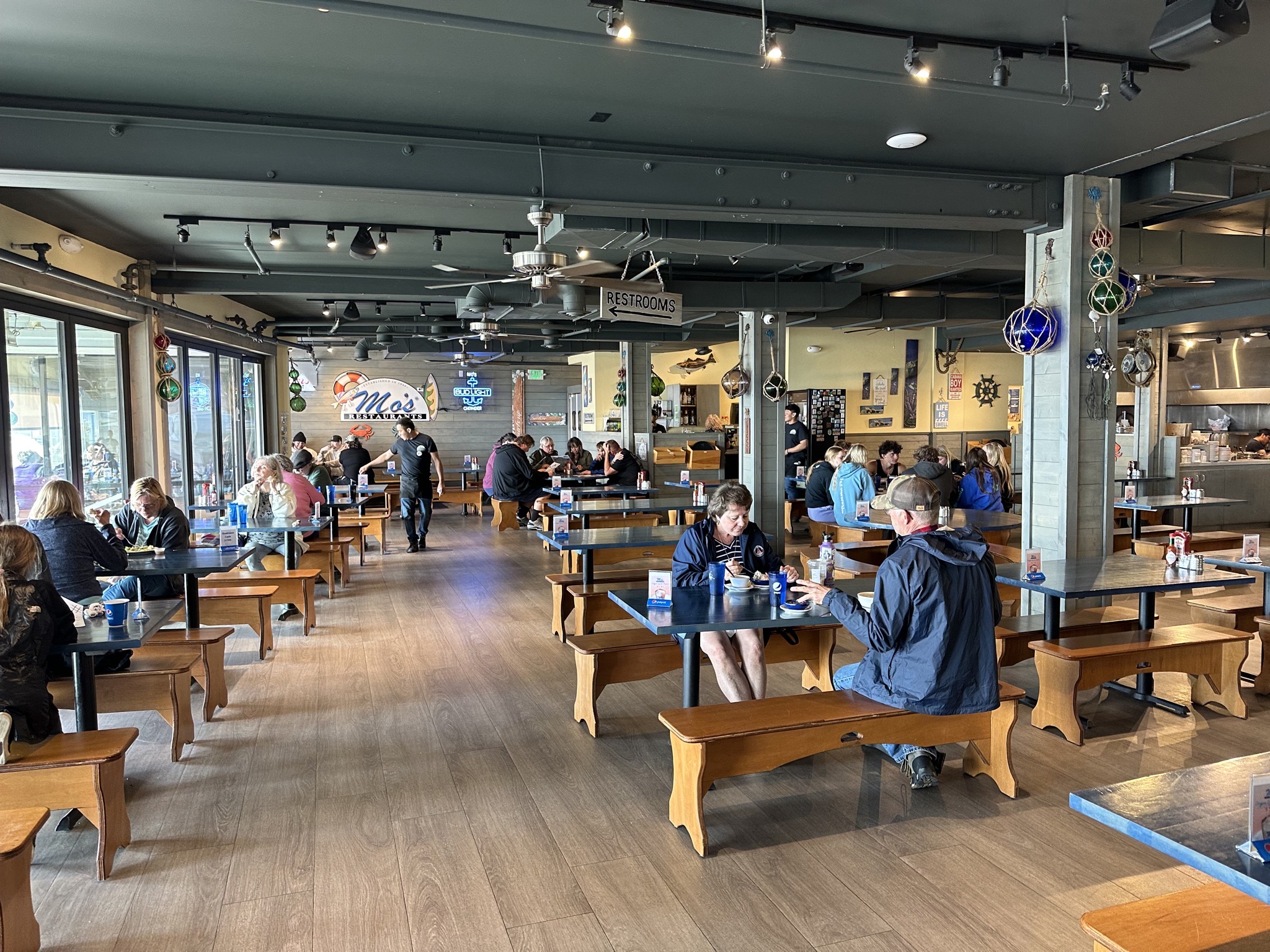 Mo's in Seaside, Oregon