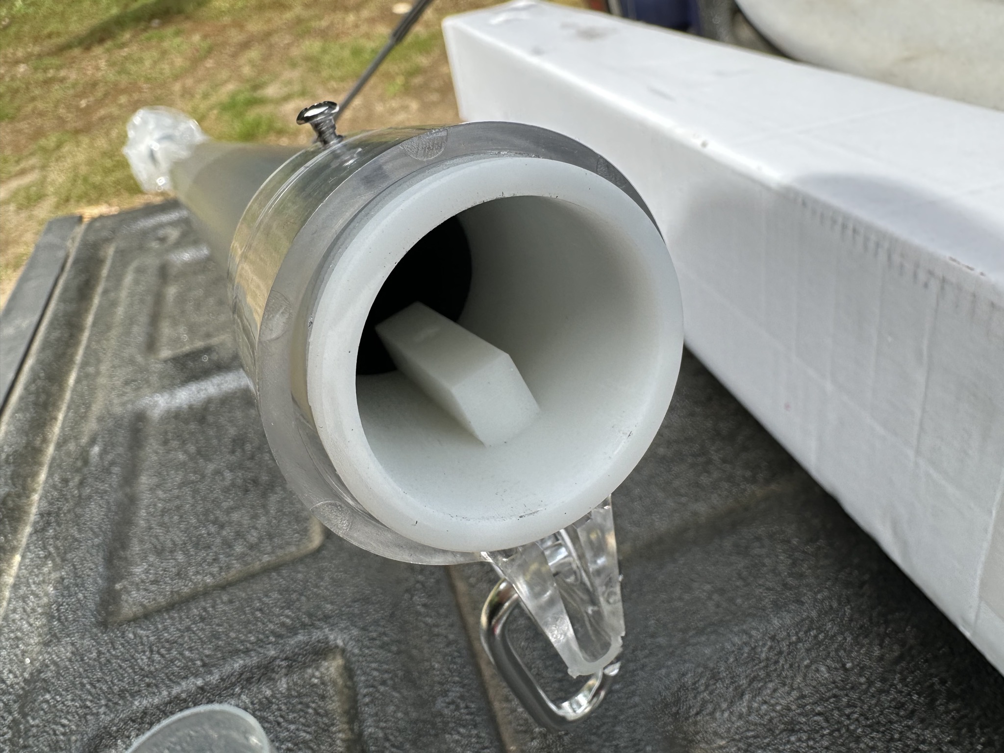 Bushing adapter