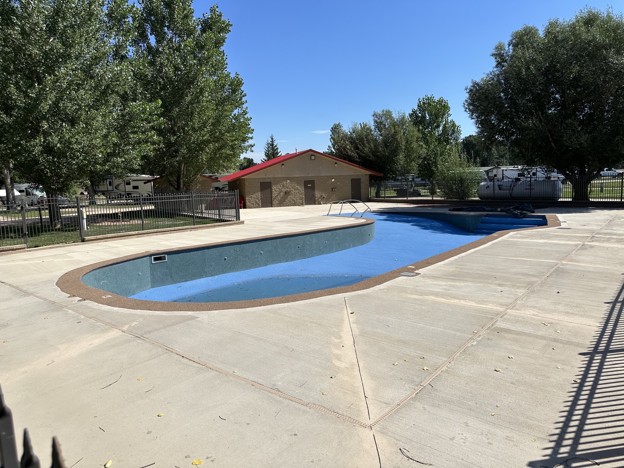 Swimming pool