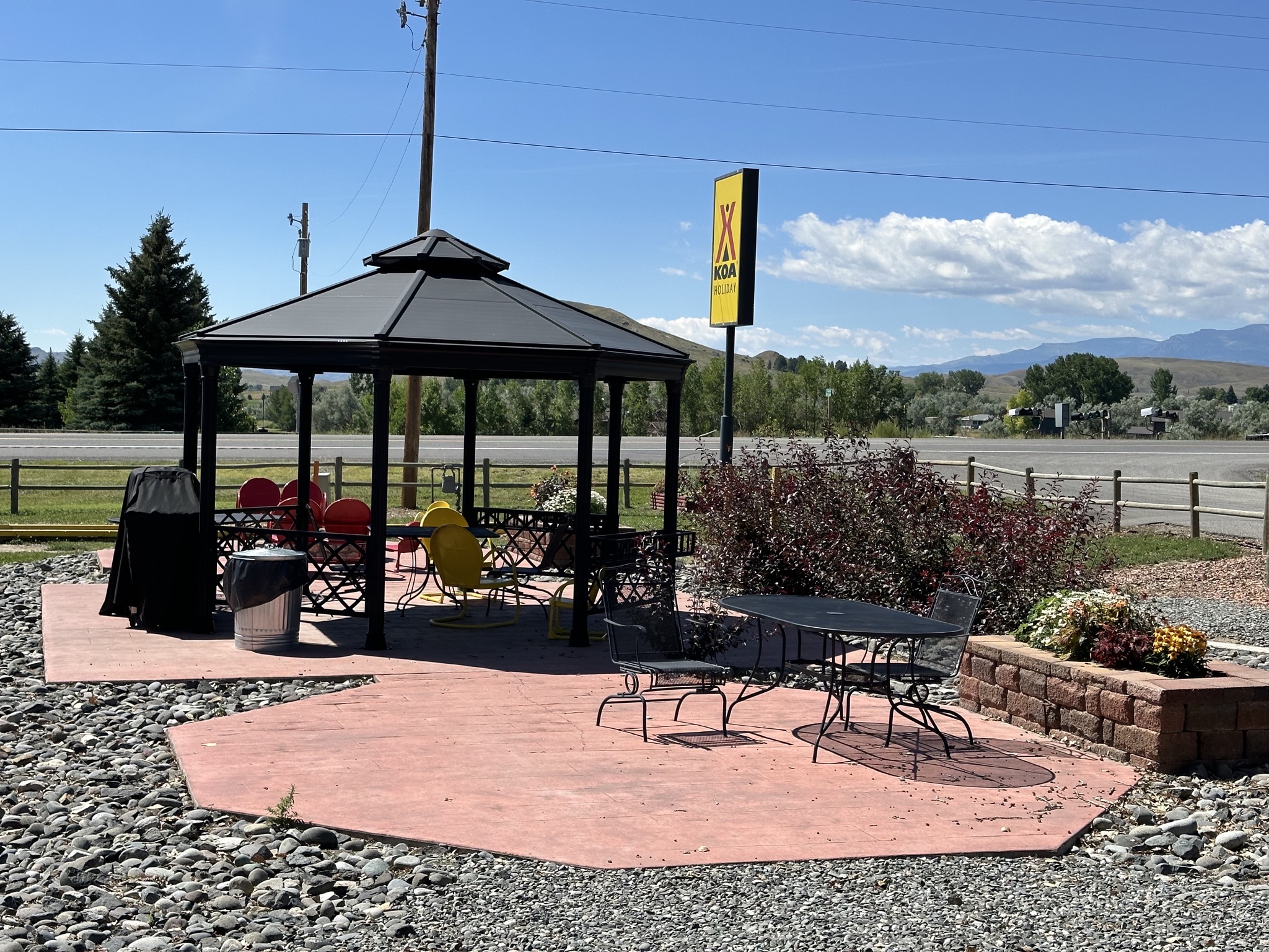 Gazebo by entrance
