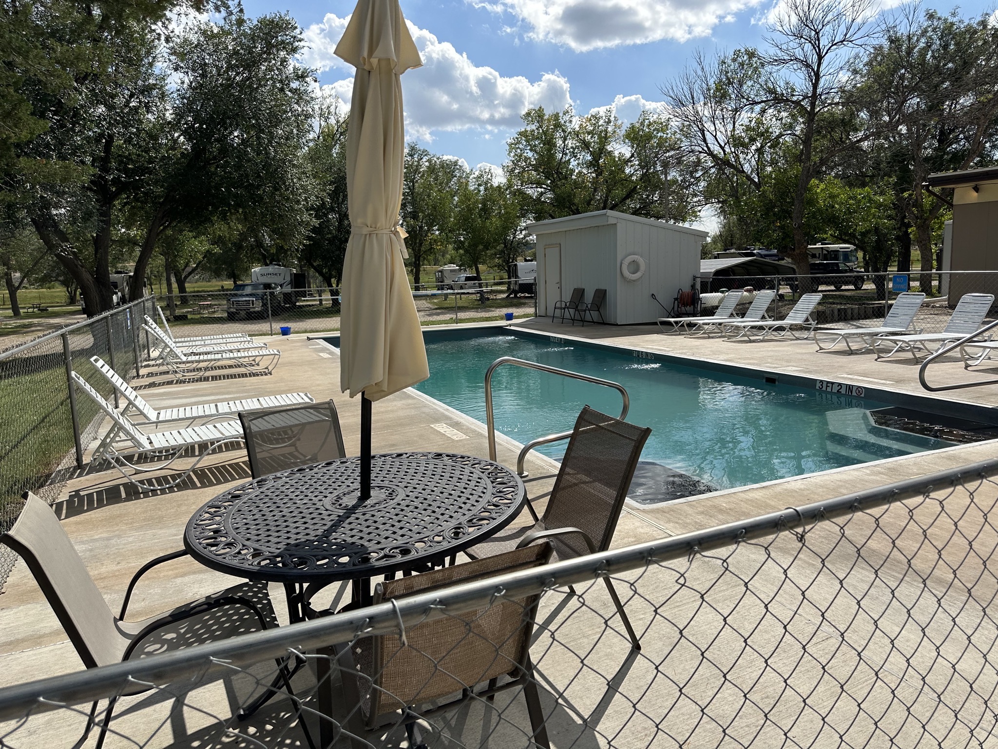 Swmming pool