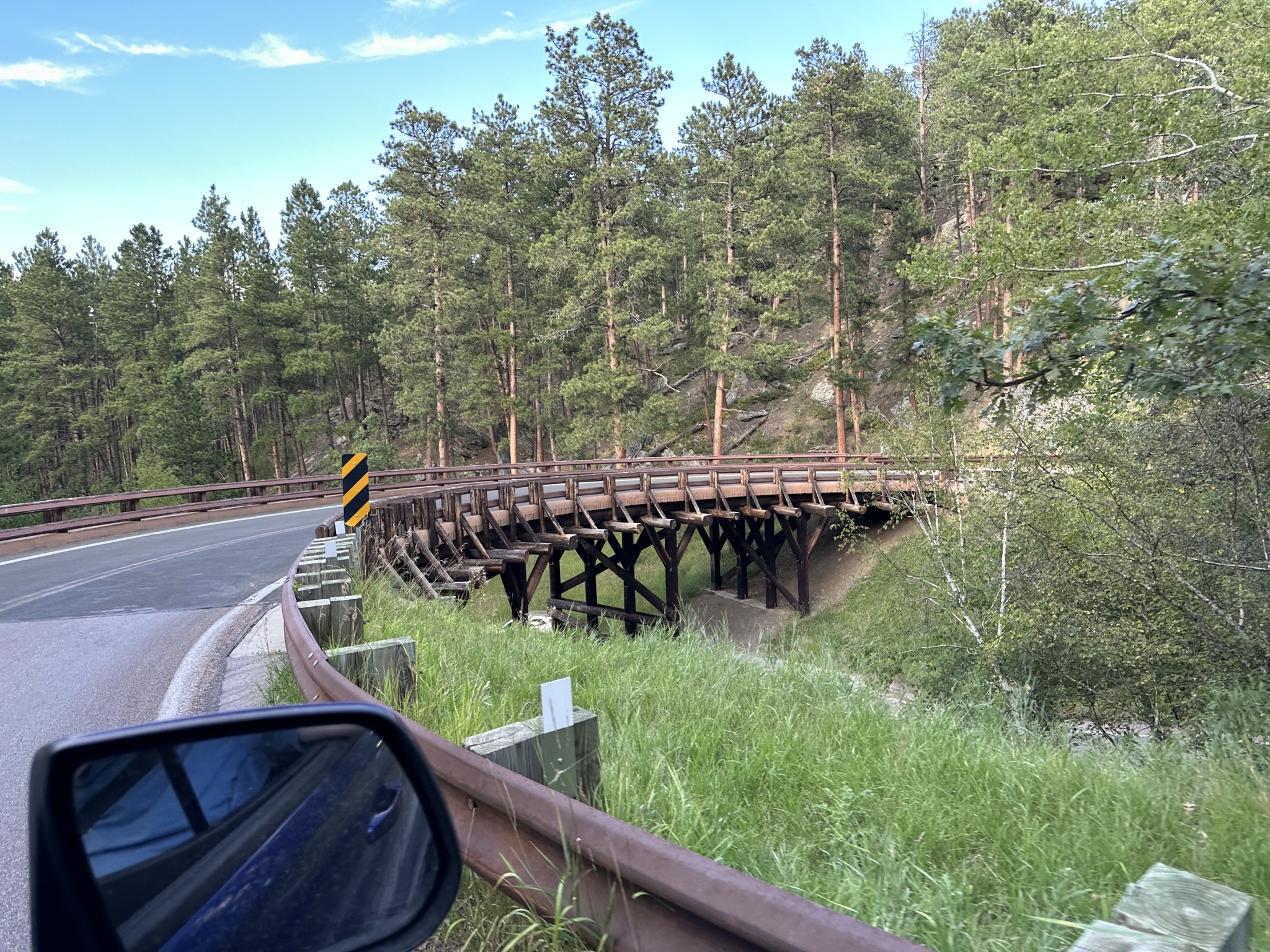 Pigtail loop road