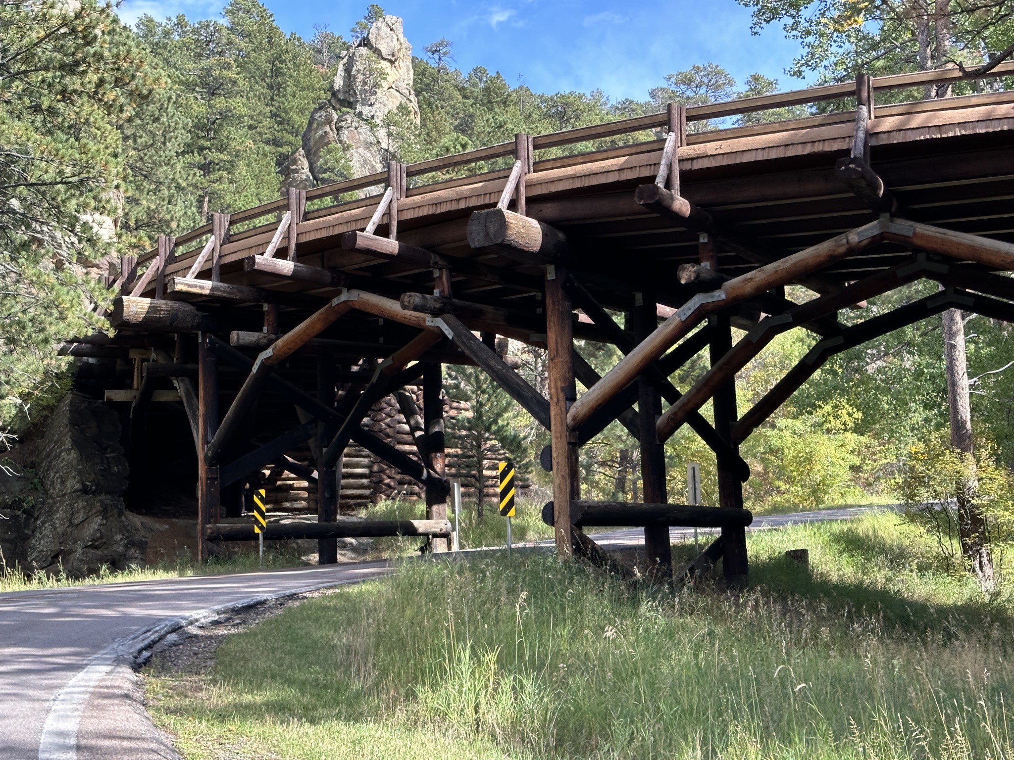 Pigtail loop road