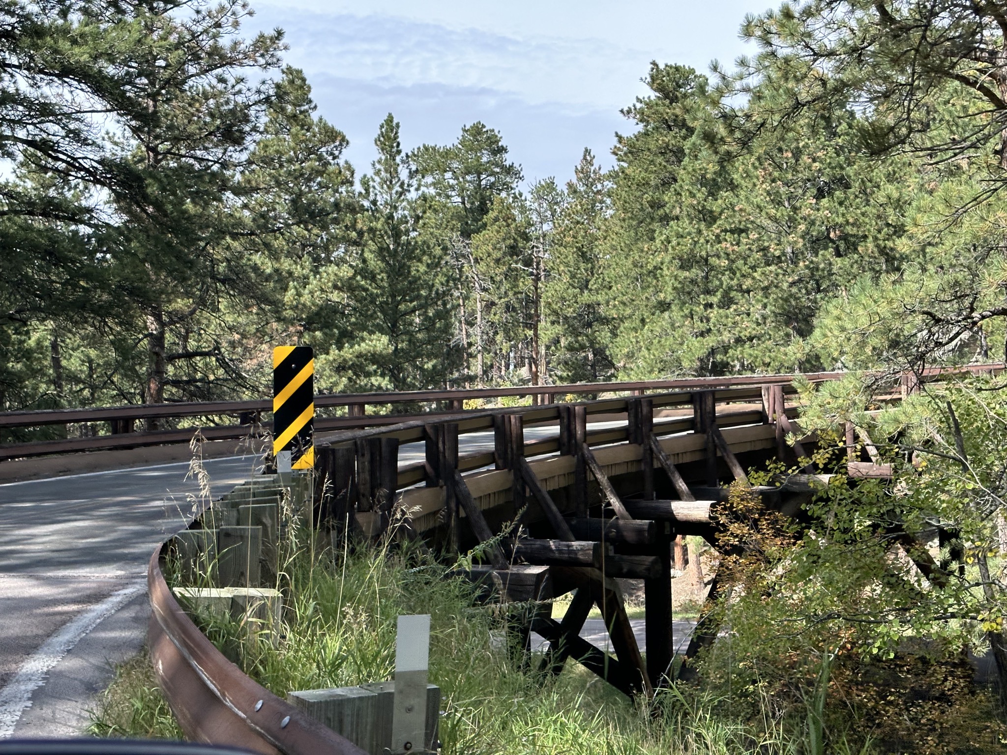 Pigtail loop road