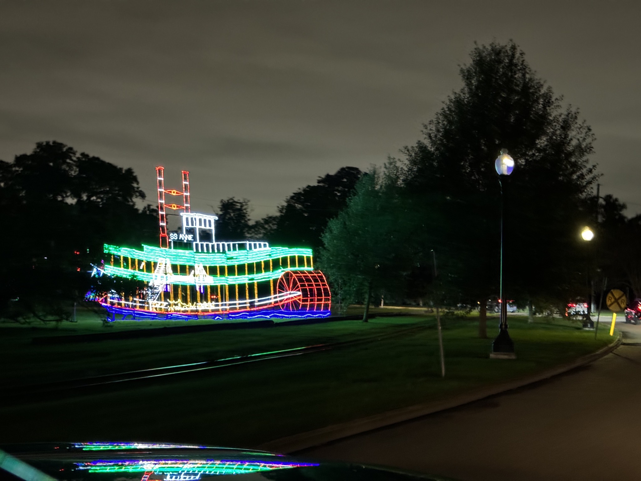 Holiday lights