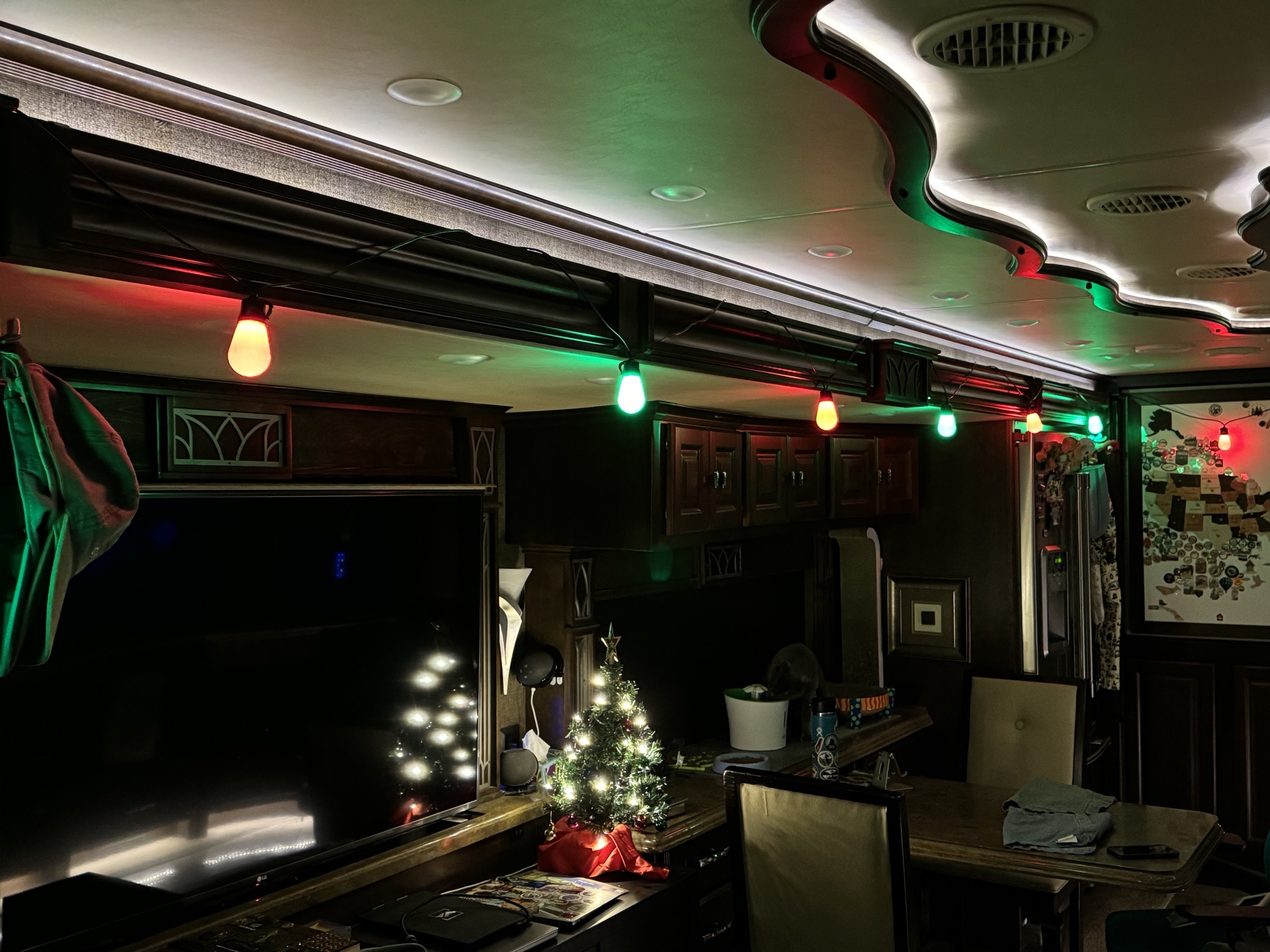 Holiday lights