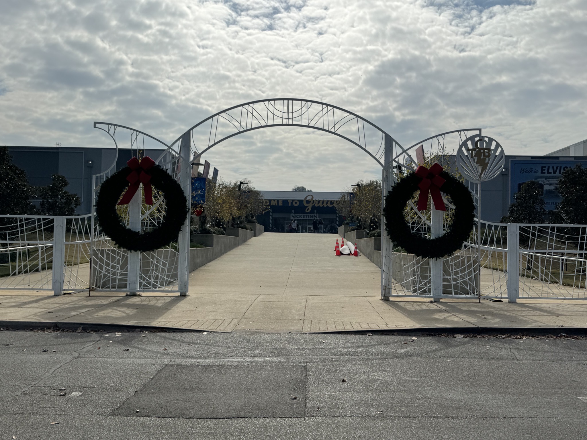 Graceland gates