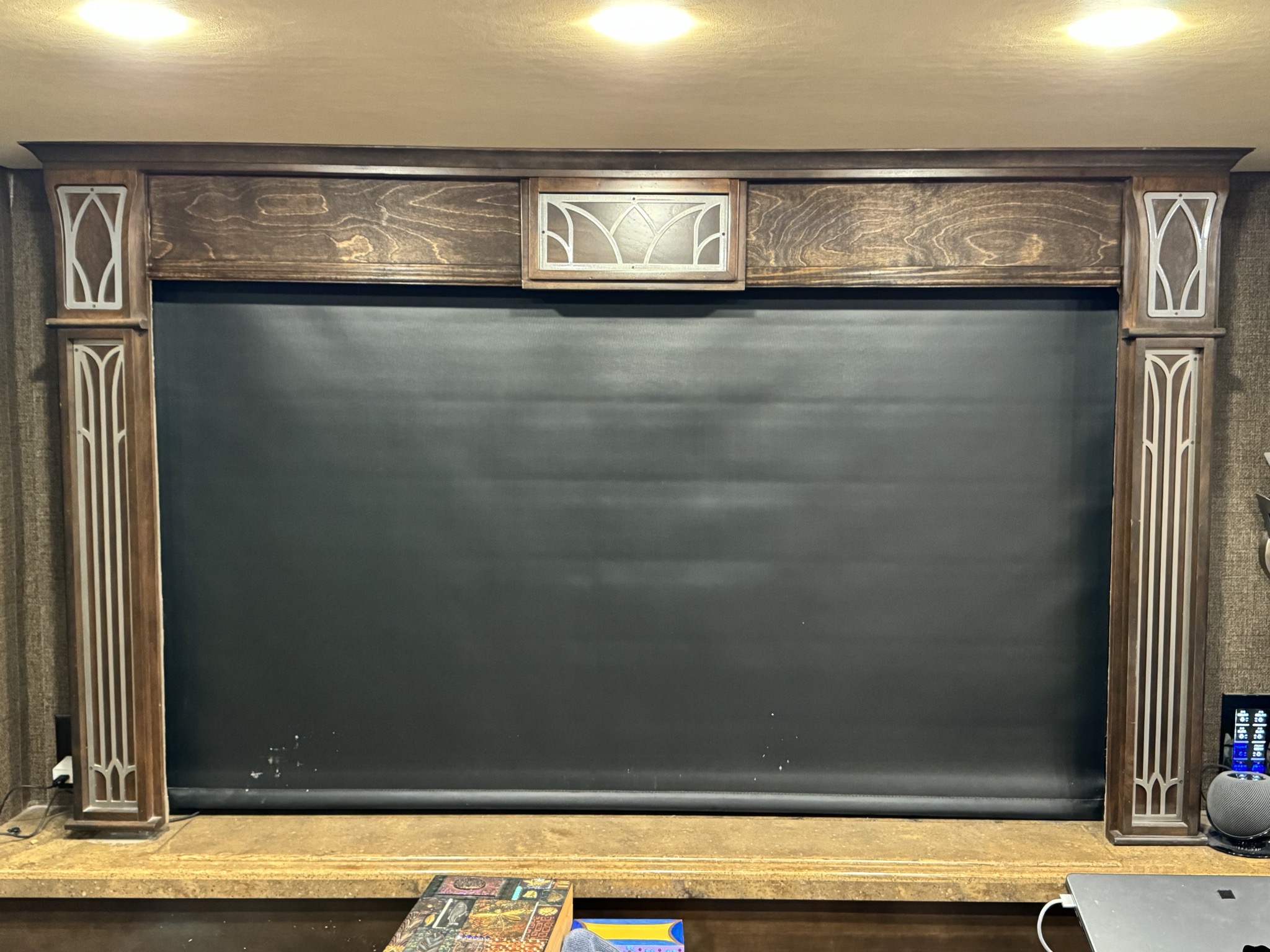 Window valance