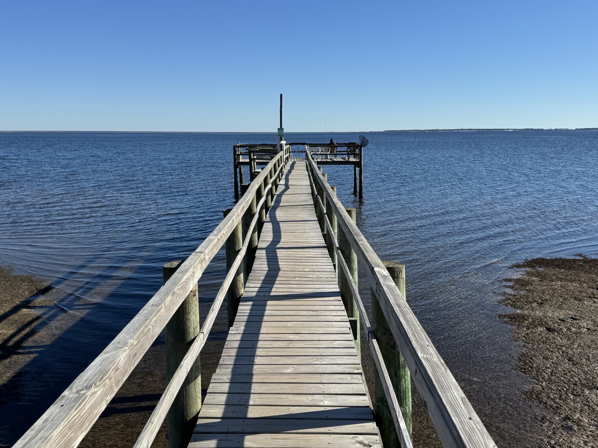 Fishing pier