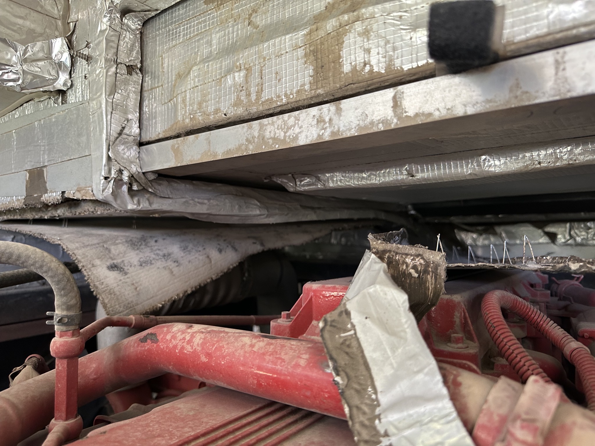 Engine insulation