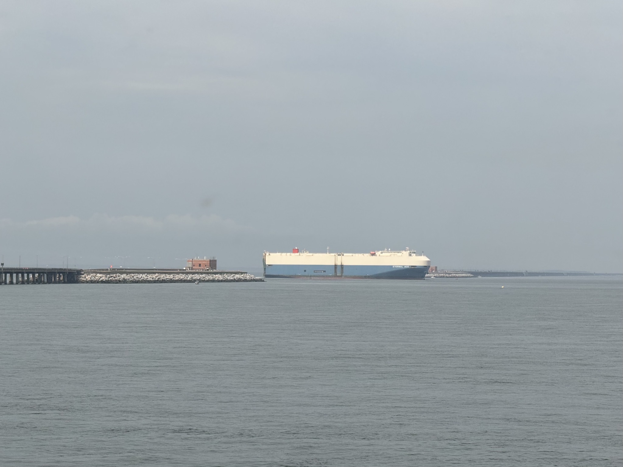 Ship going over the second tunnel