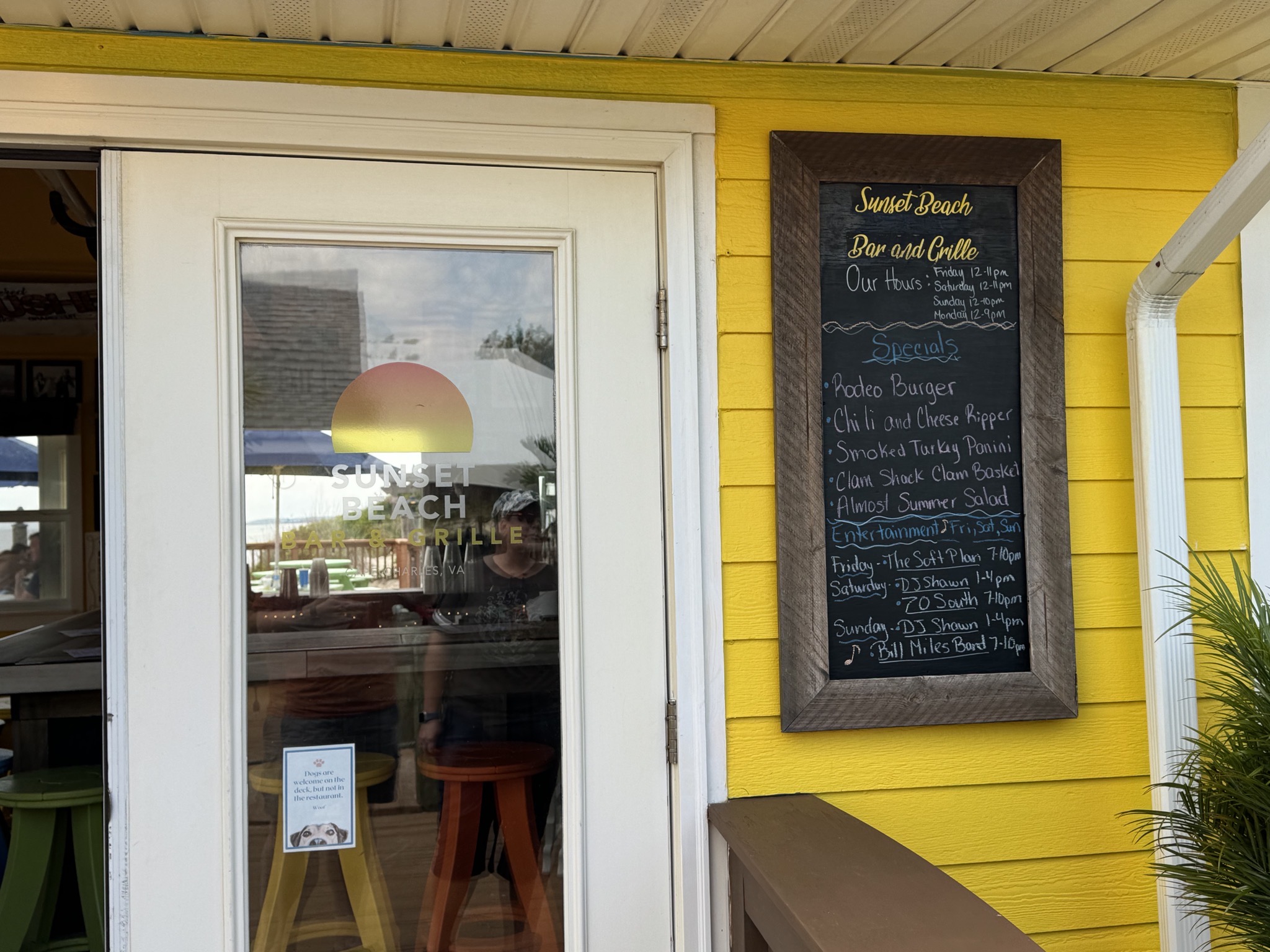 Sunset Beach Bar & Grille